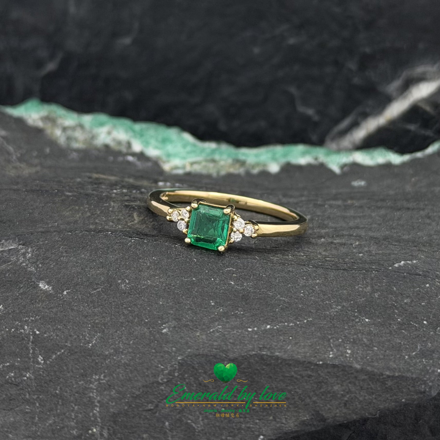 Square-Cut High Quality Emerald Ring with Side Diamonds
