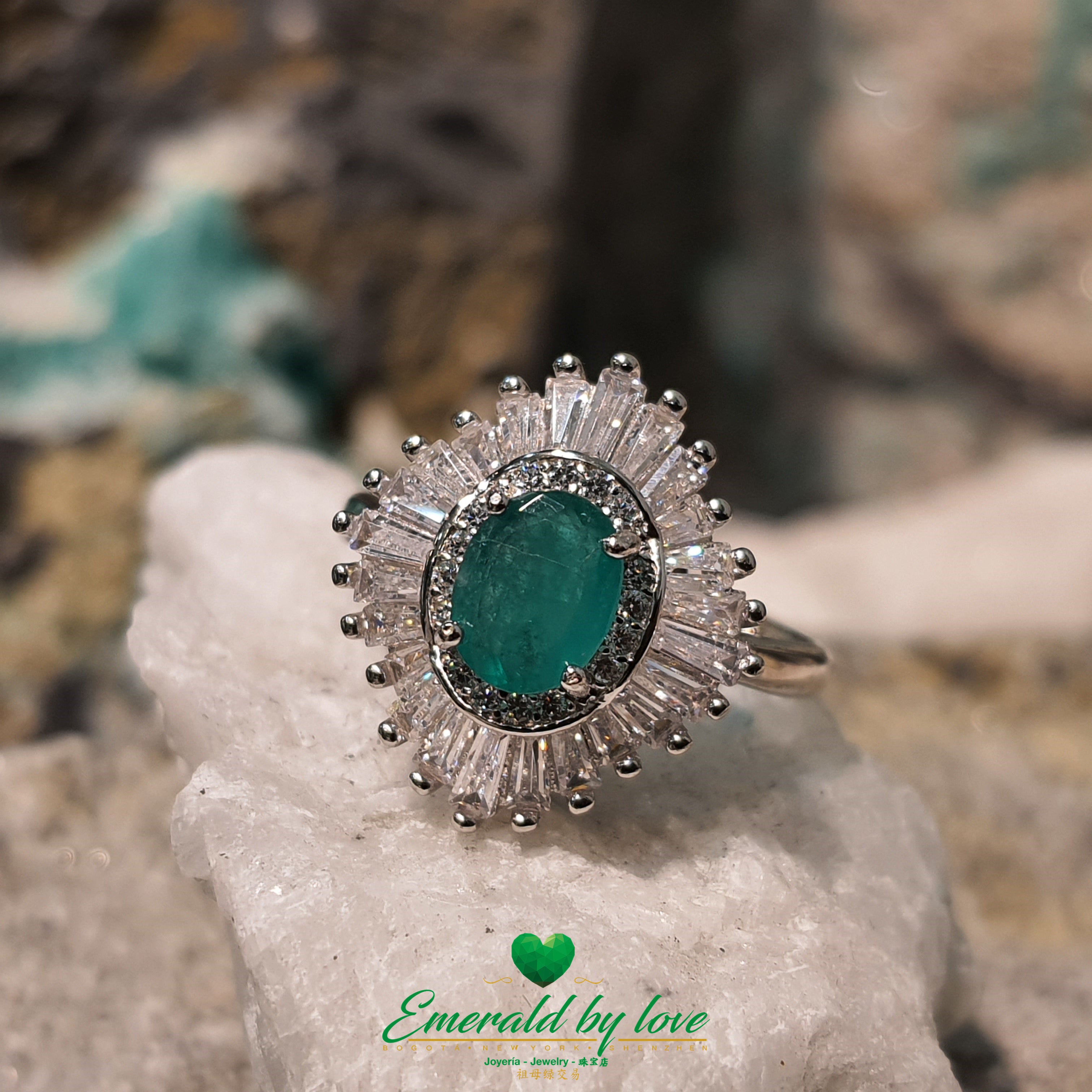 Imperial Marquise Ring with Oval Central Emerald and Baguette CZ Surround: Majestic Elegance