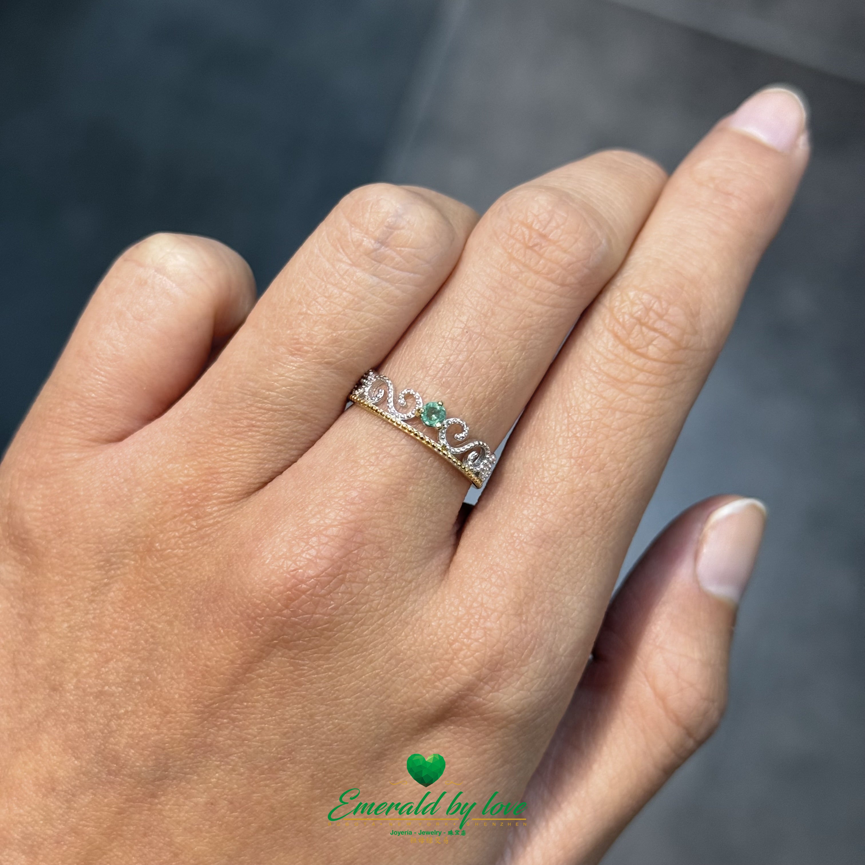 Mini Gold-Plated Arabesque Ring with Round Colombian Emerald