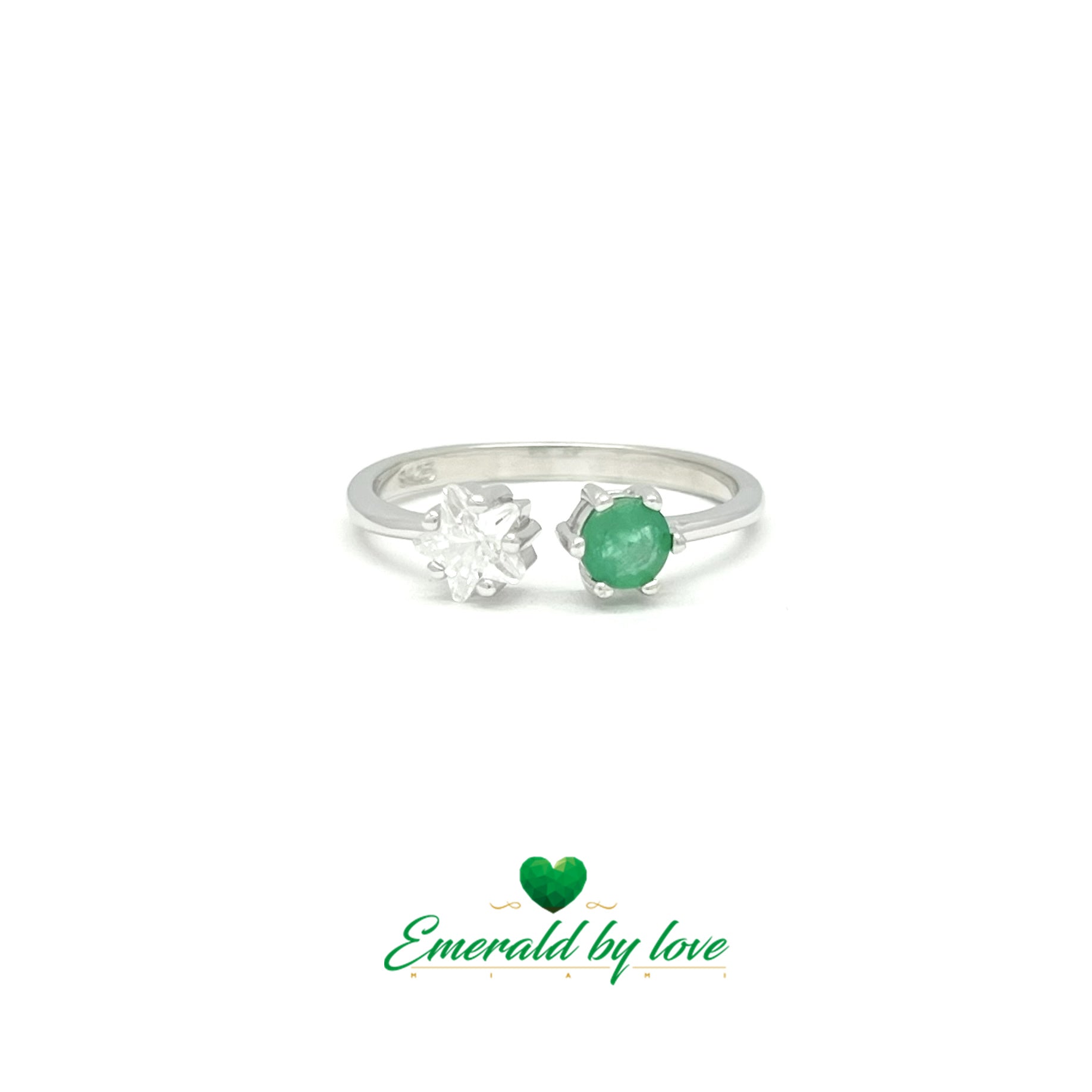 Bague à double pointe avec étoile en zircon blanc et émeraude ronde