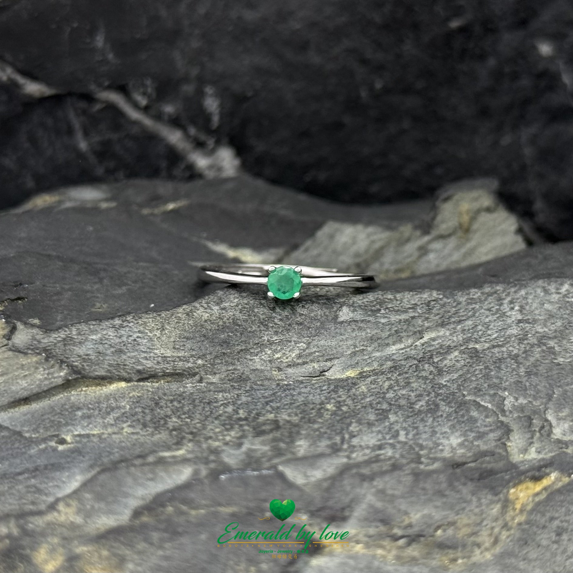 Thin Solitaire Ring with Round Colombian Emerald