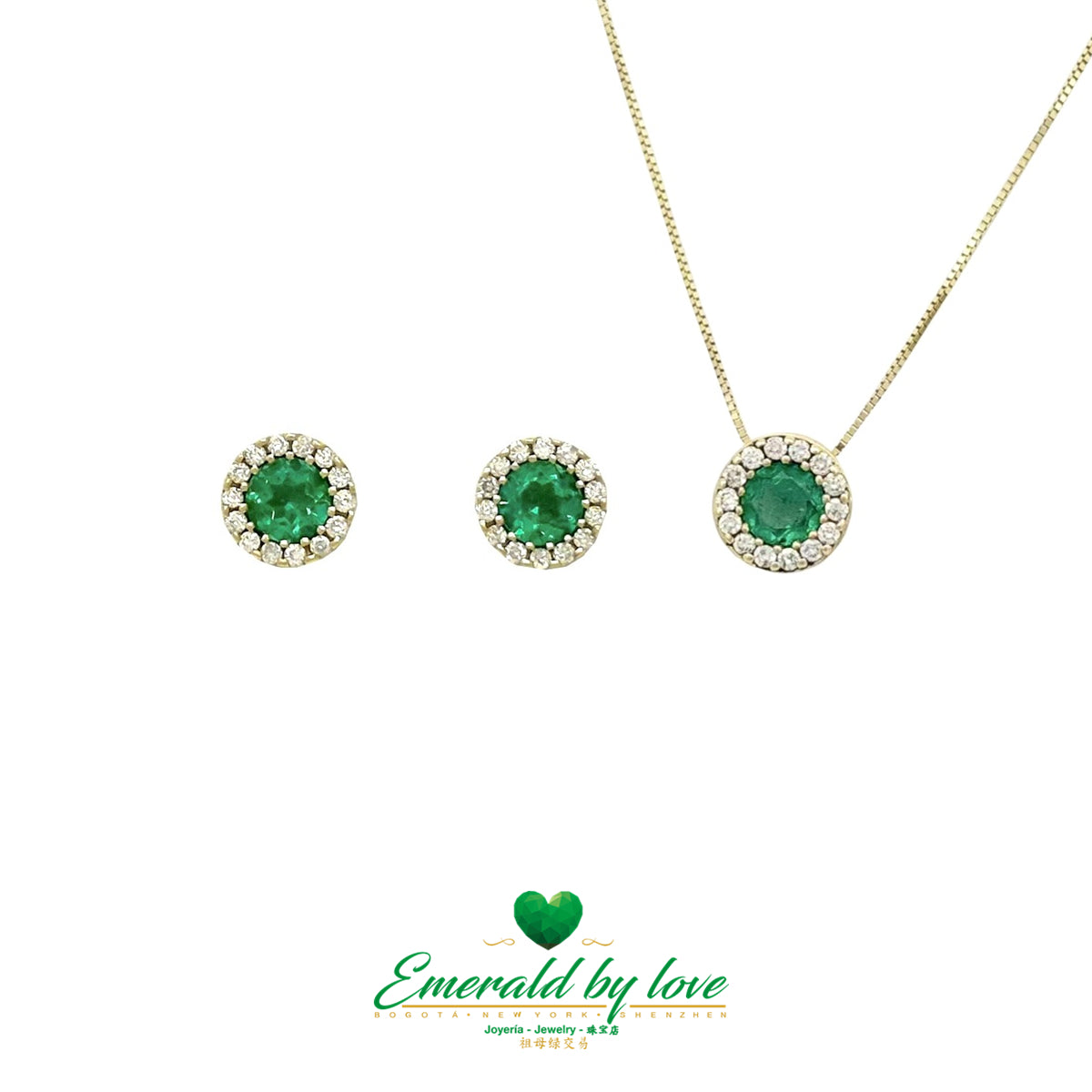 Round Cluster Set with Round Emeralds and Diamonds in Yellow Gold