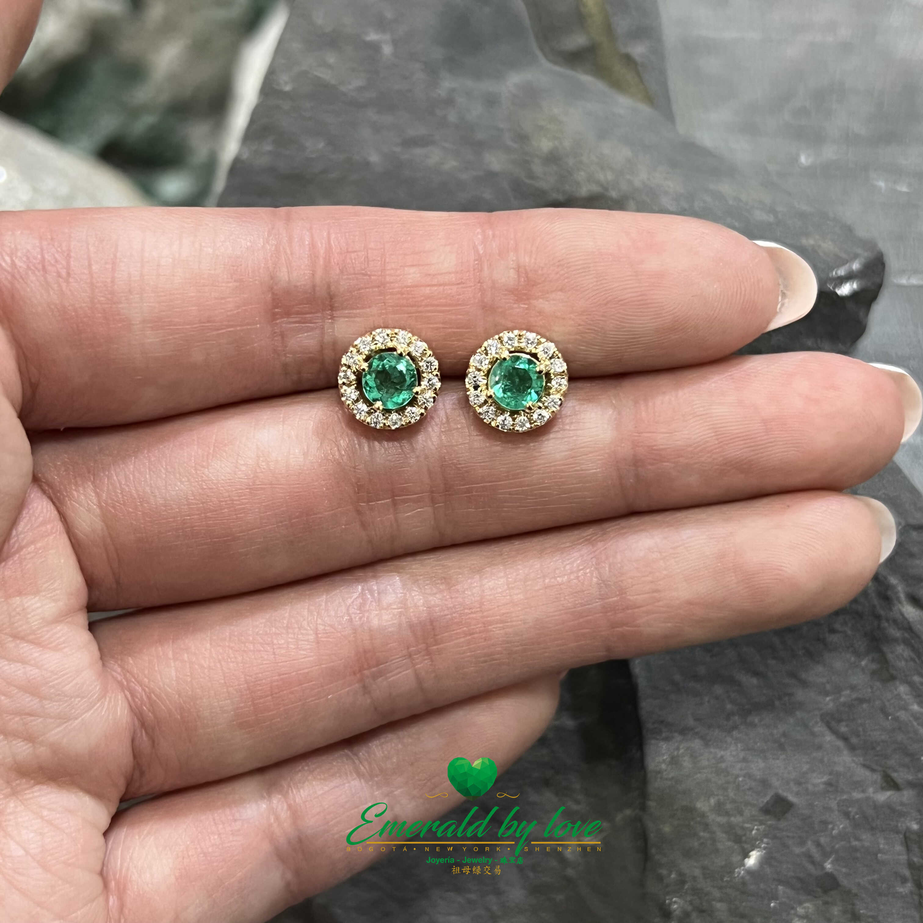 Regal Marquise-Cut Yellow Gold Earrings: 0.6 TCW Emeralds, 0.28 TCW Diamonds