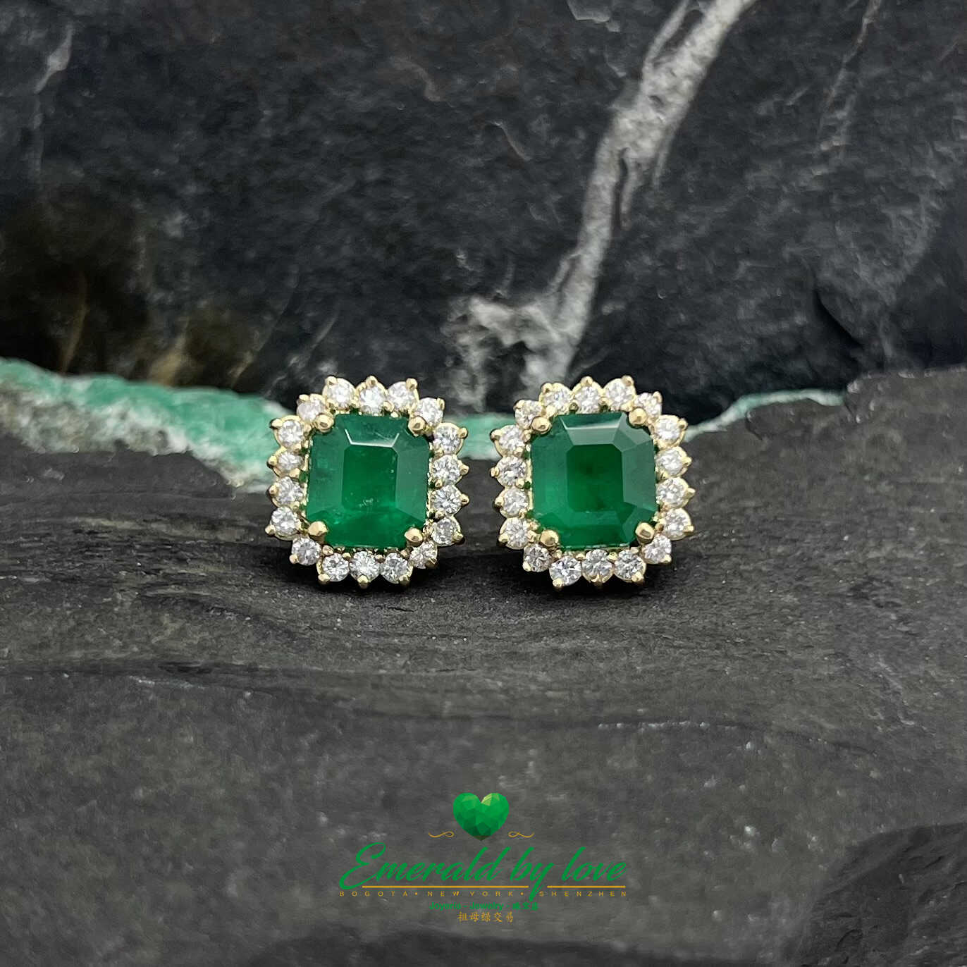 Regal Marquise Majesty - Boucles d'oreilles en or jaune 18 carats avec émeraudes carrées