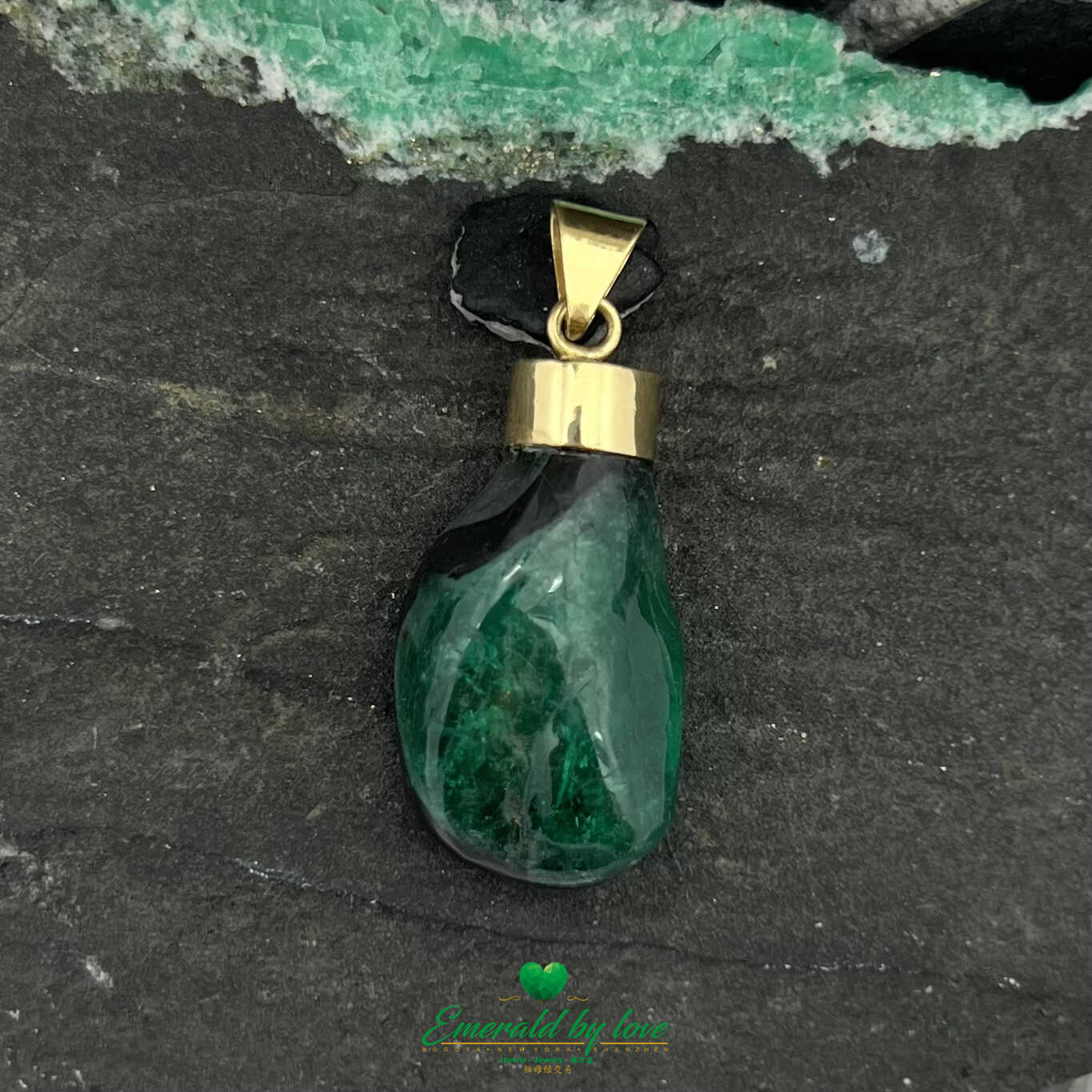 Rare Amorphous Emerald Pendant - A Captivating Wonder of Nature