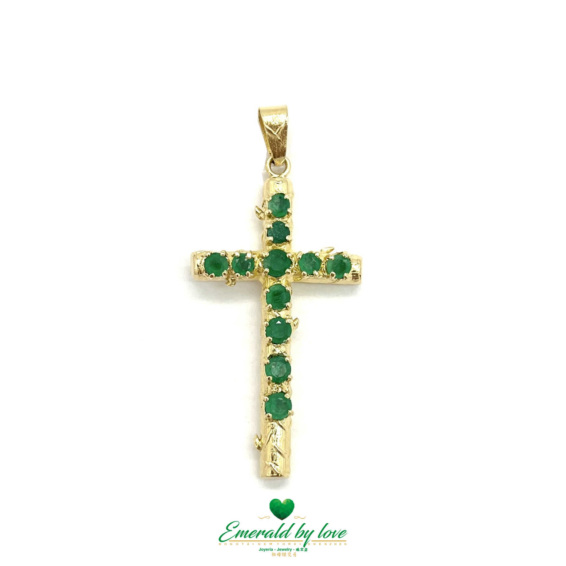 Exquis pendentif croix en or jaune 18 carats avec émeraudes colombiennes naturelles