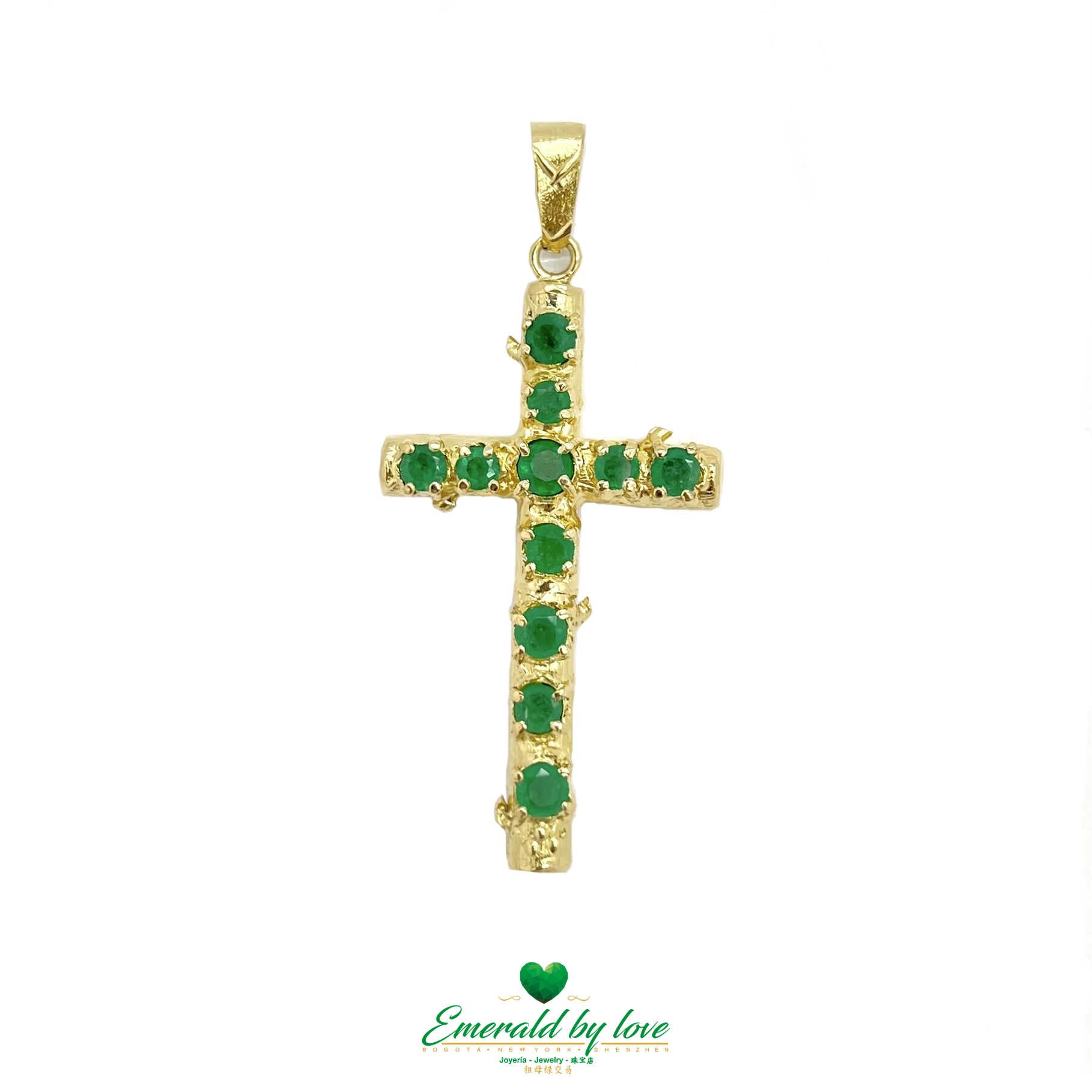 Exquis pendentif croix en or jaune 18 carats avec émeraudes colombiennes naturelles