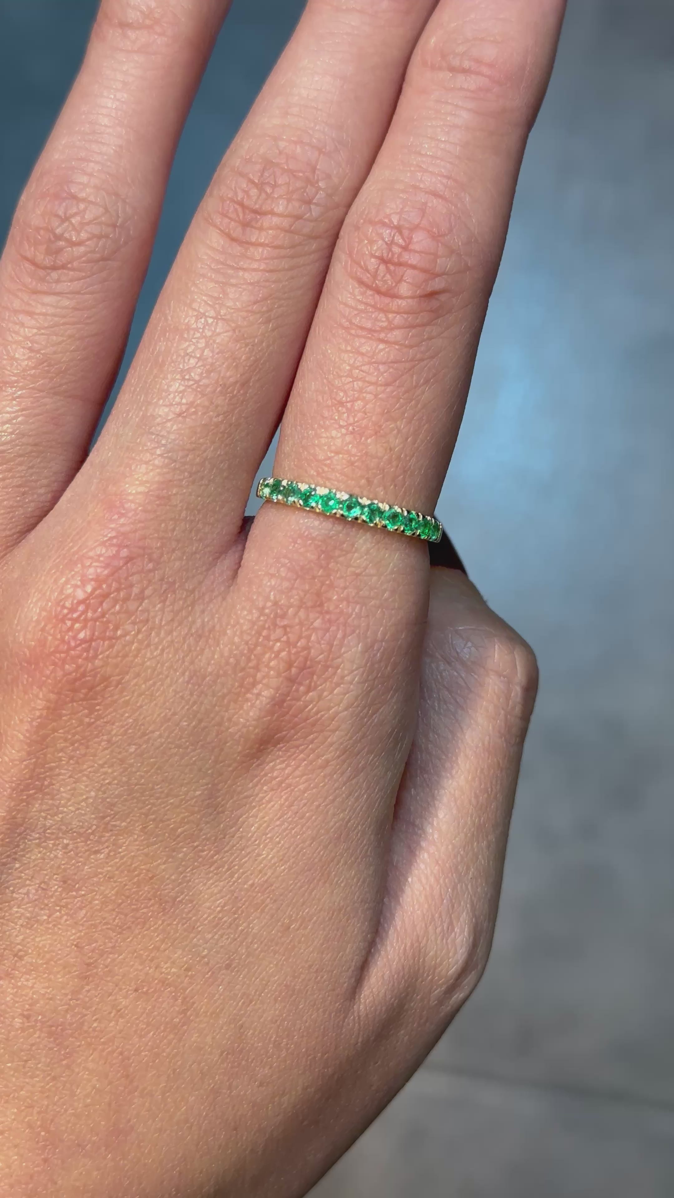 Ultra-Light 18K Italian Gold Band with Natural Colombian Emeralds