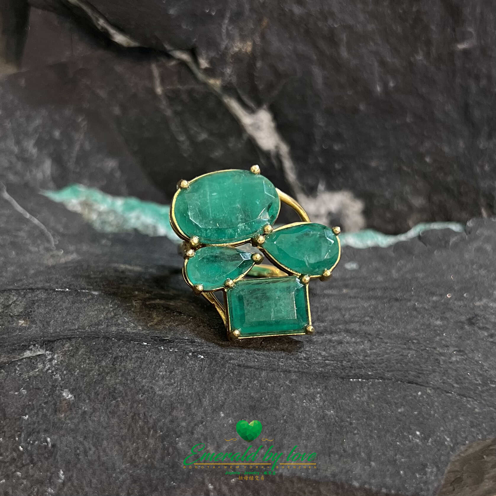 Whimsical Yellow Gold Crazy emeralds Ring