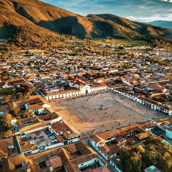 Emerald tourist routes in Colombia