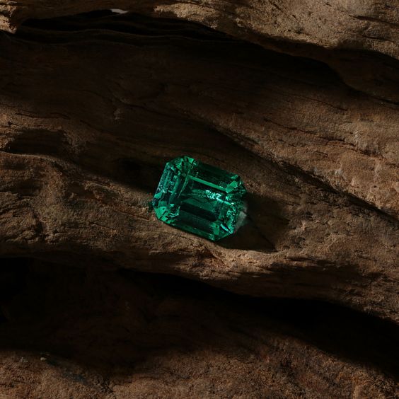 What makes Colombian emeralds so valuable?