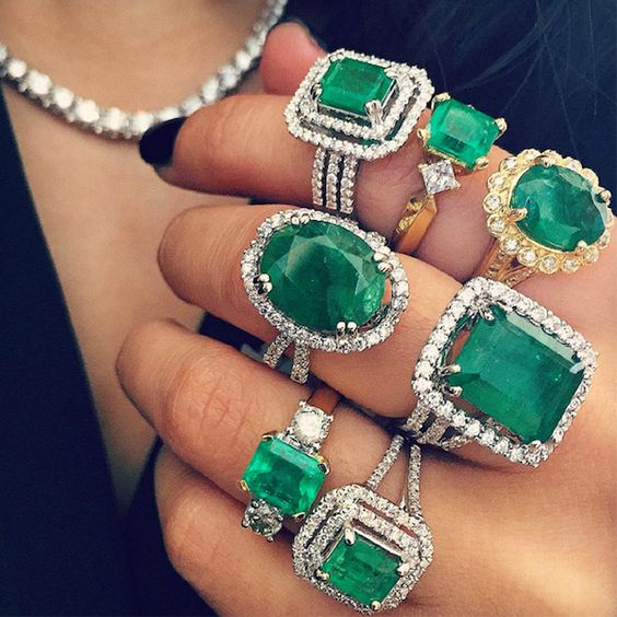 Cutting the emeralds: Does it influence the price?