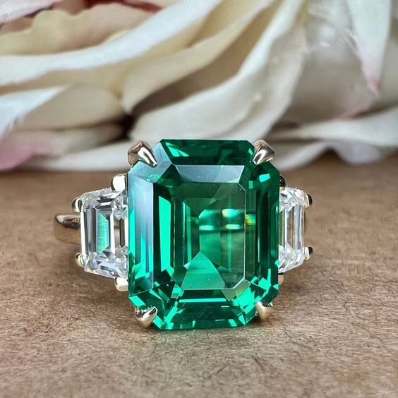 When change the Colombian emerald of your jewel for a better quality emerald?