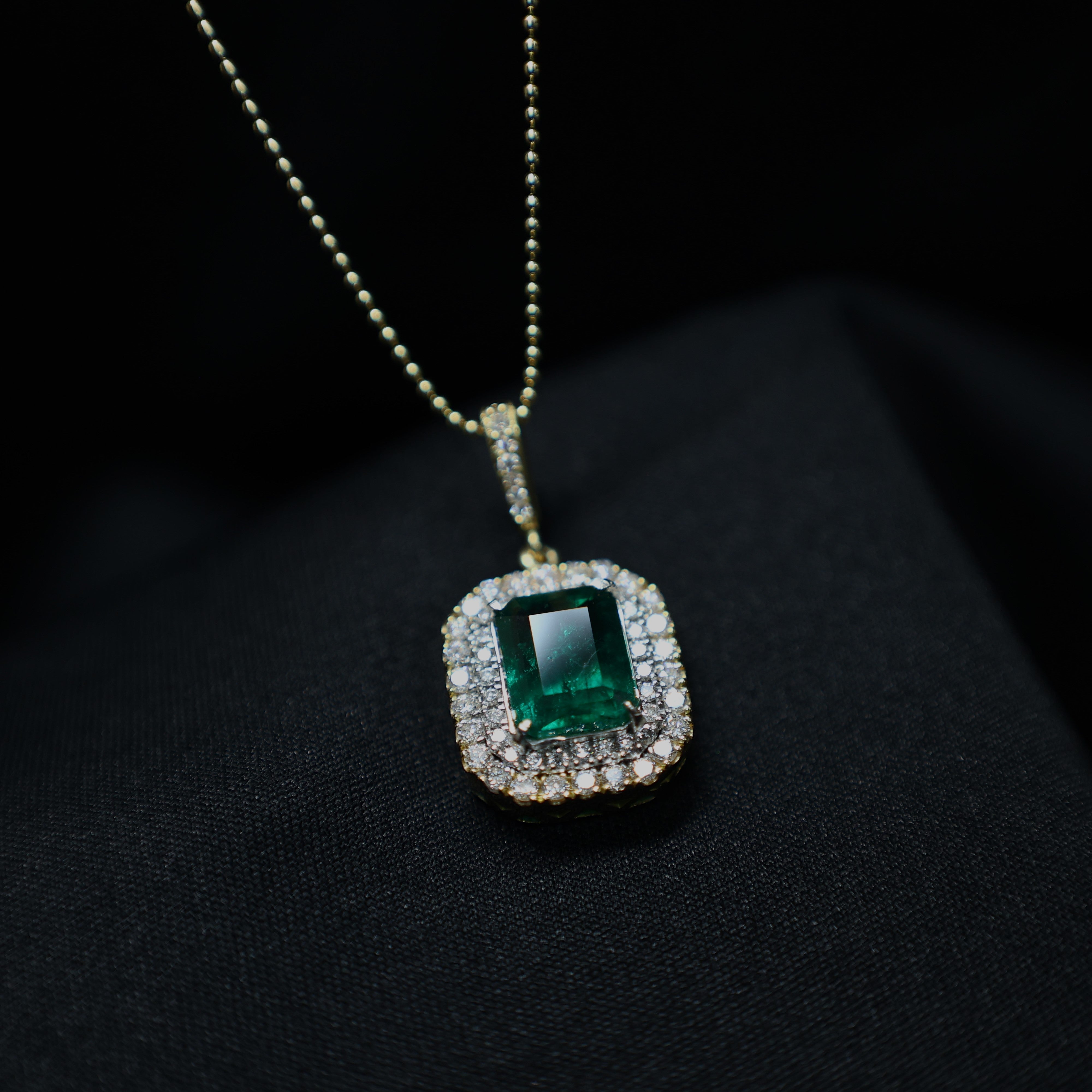 How to choose an emerald for your jewel