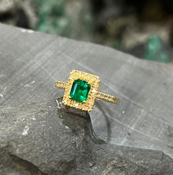 Symbolology of Colombian emeralds