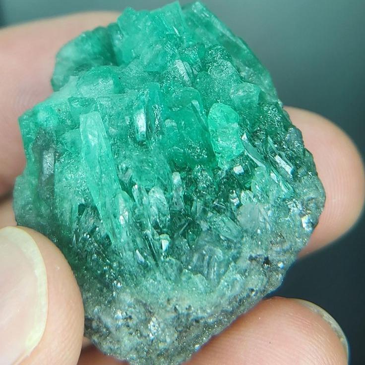 Is it worth buying emeralds in Colombia?