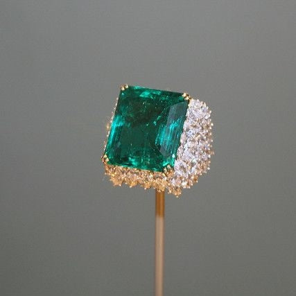 The famous Chalk ring with Colombian emerald