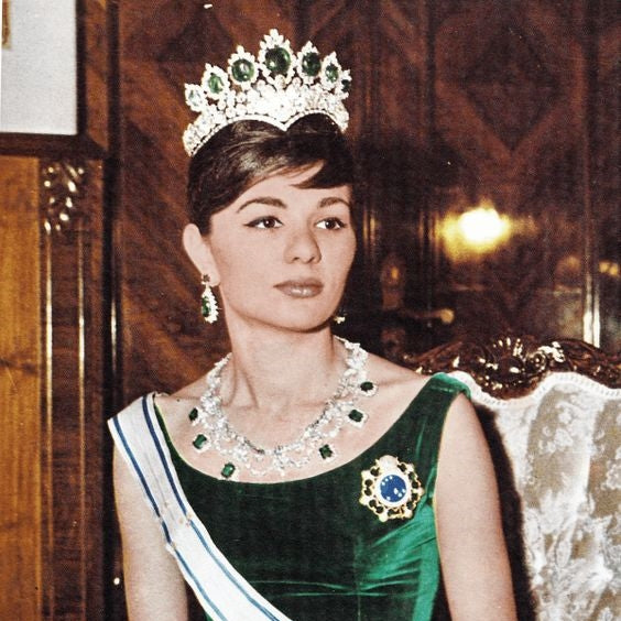 Colombian emeralds in world royalty