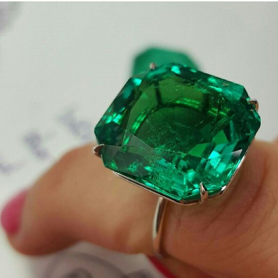 Emeralds through history