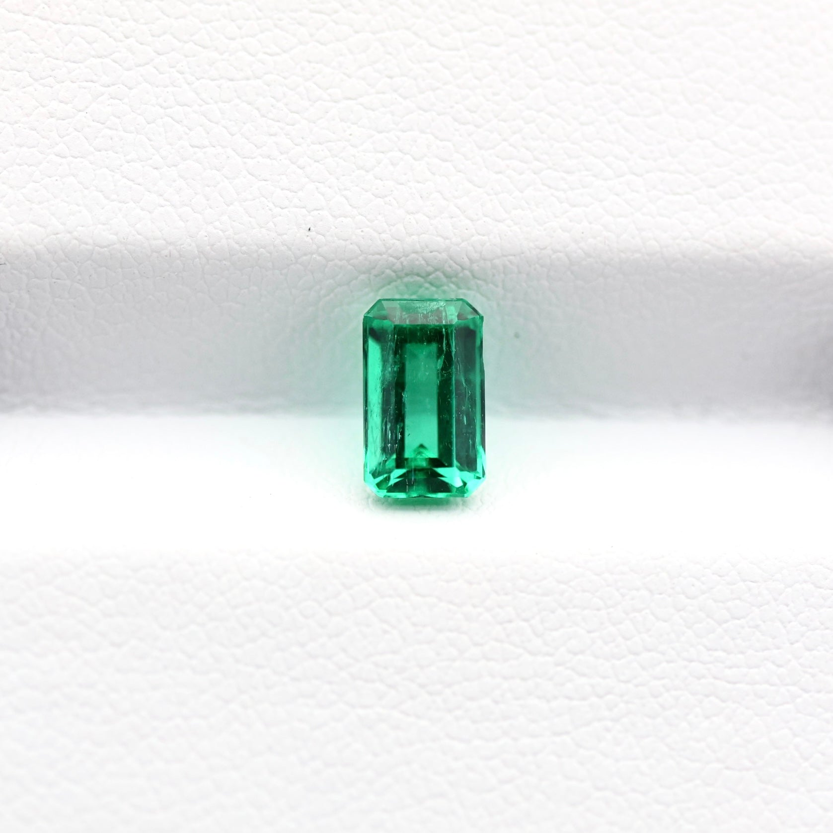 0.93 Ct Colombian Emerald Baguette Cut – Natural Loose Emerald Stone