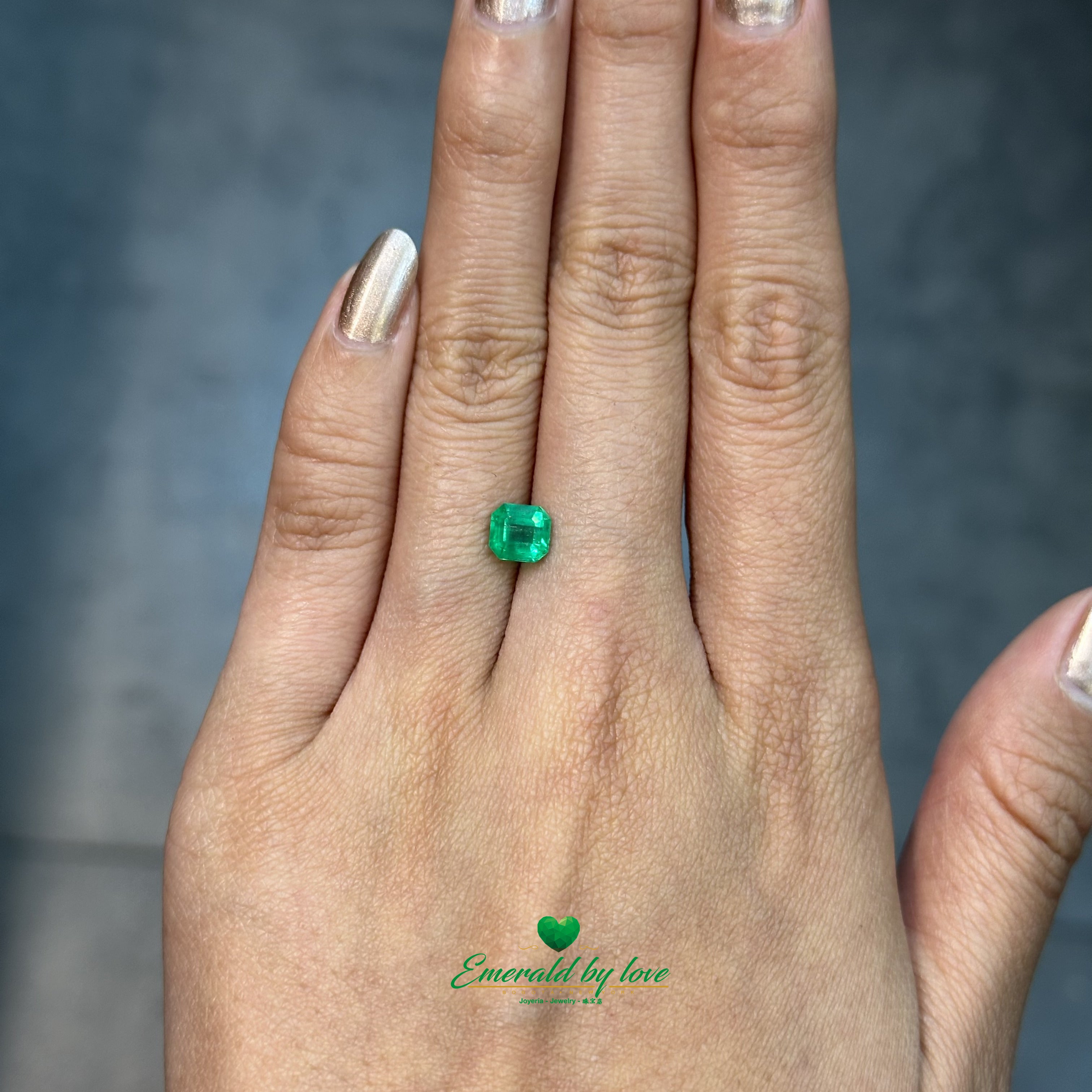 1.07 ct  Natural Colombian Emerald with Cut Corners for Extra Elegance