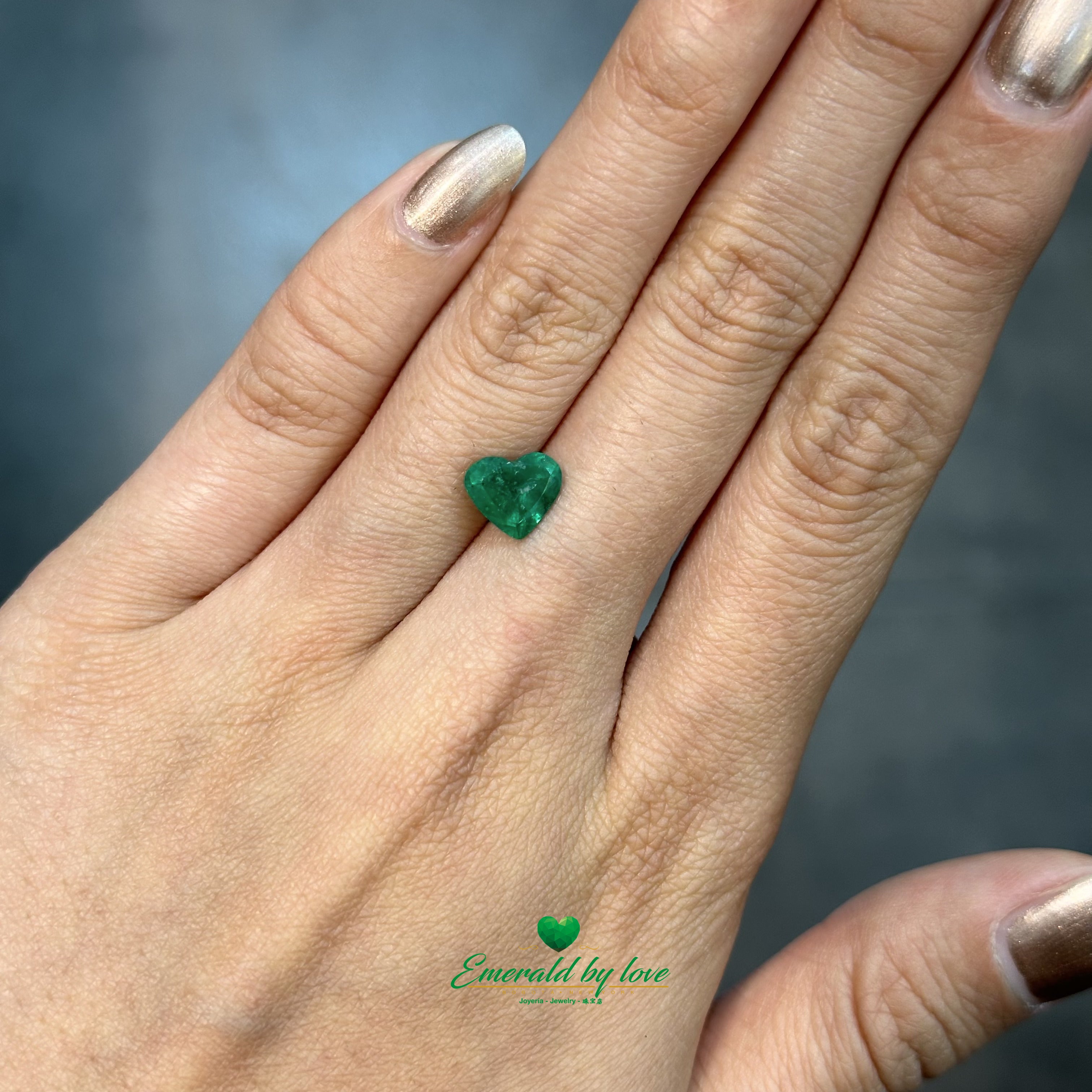 1.31 ct Heart-Shaped Emerald with Light Central Inclusions