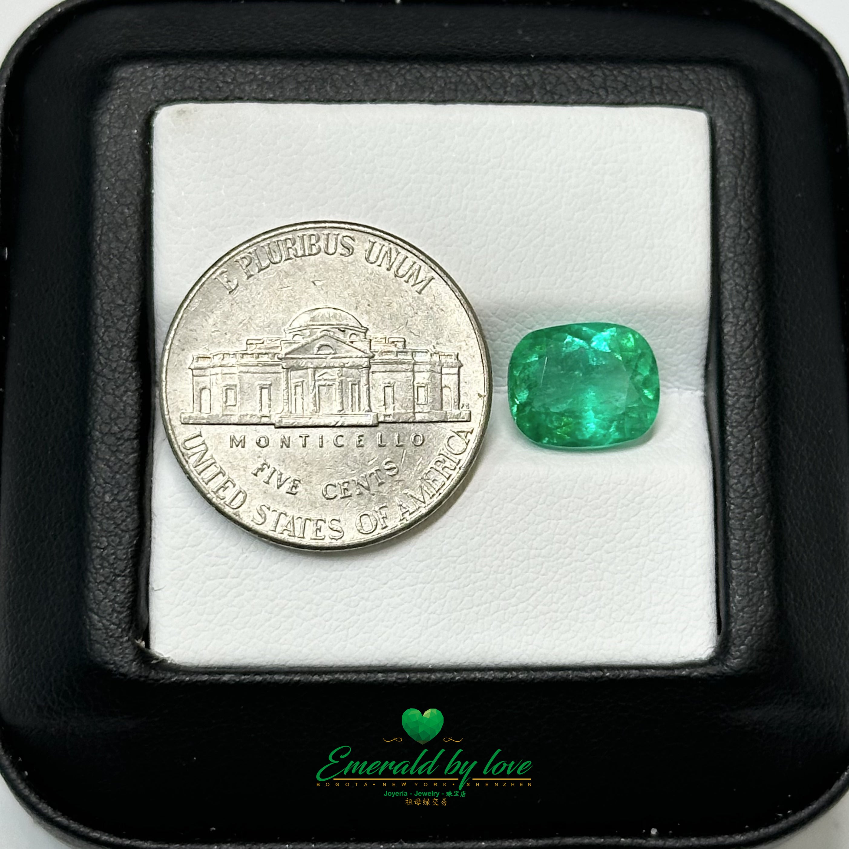 Loose Cushion-Shaped Colombian Emerald - 2.86 Carats