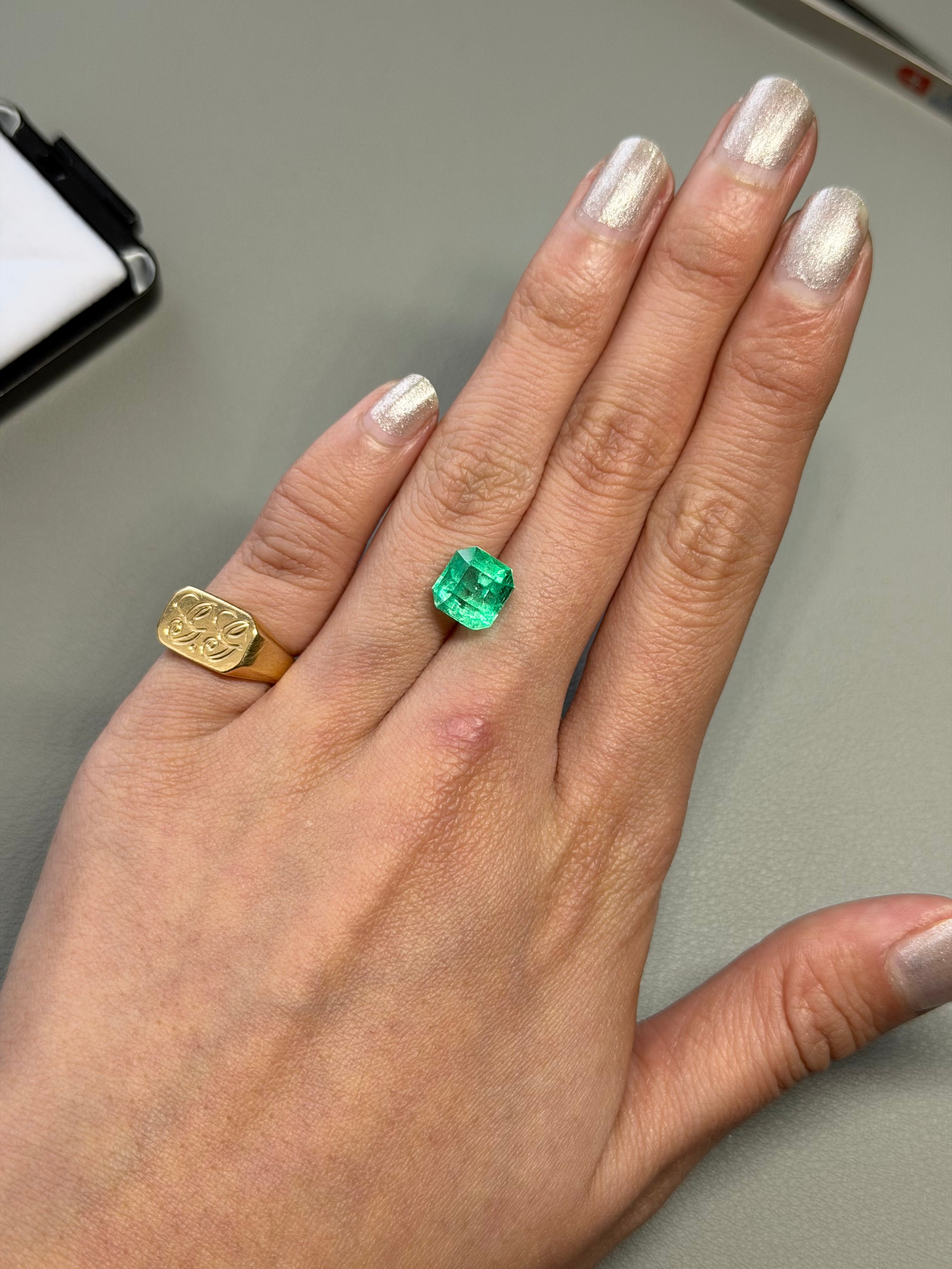 Radiant Beauty: The 3.38-Carat Colombian Emerald