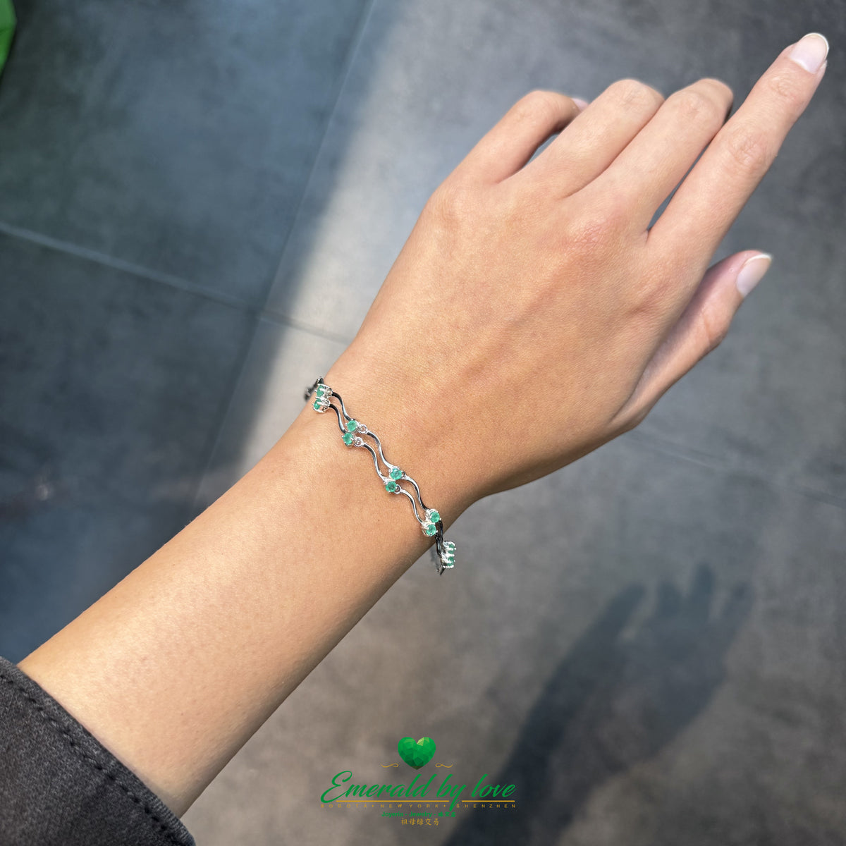 925 Sterling Silver Bracelet with Double Arabesque Design and Emerald Crystals