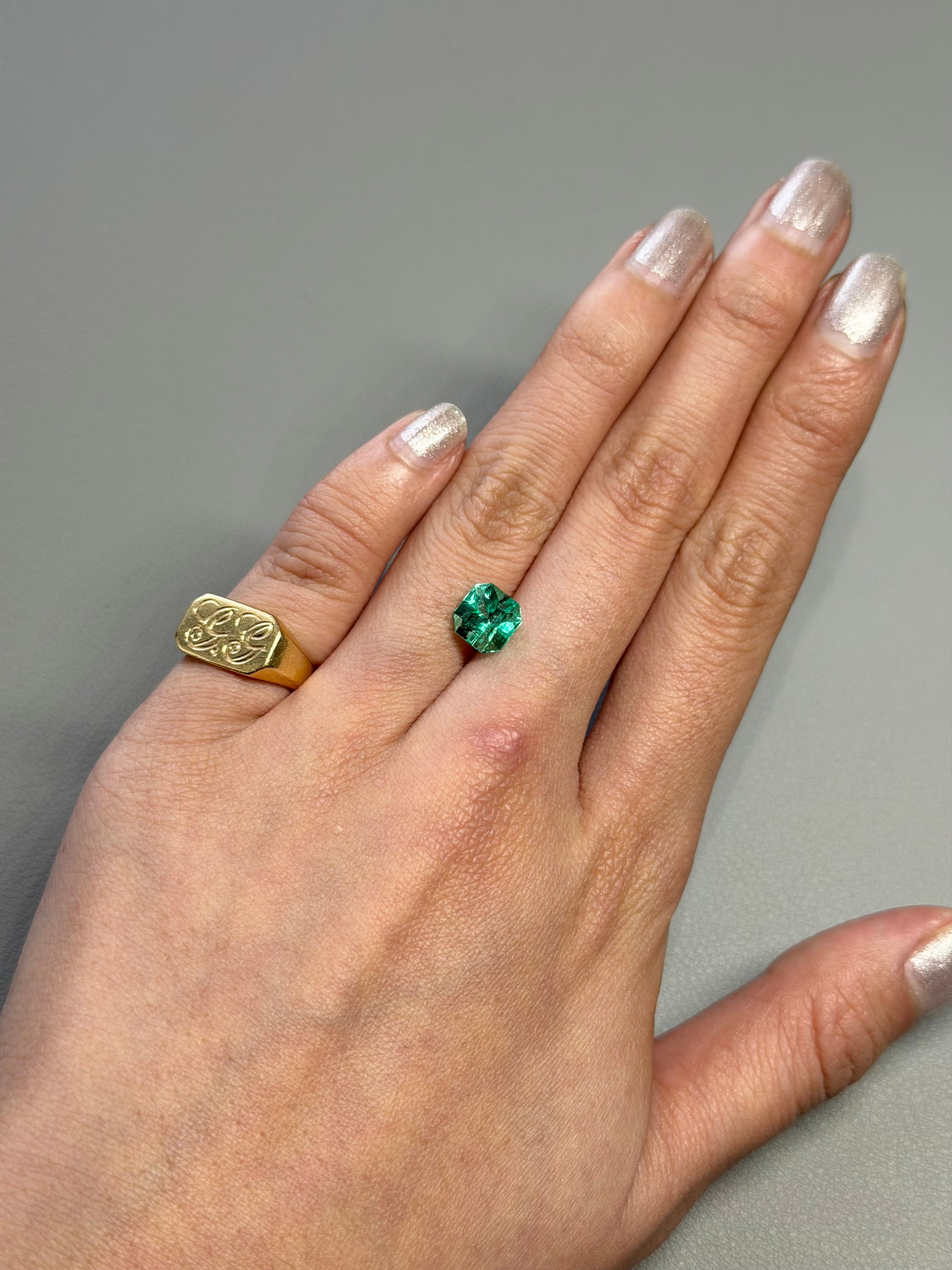 Natural Colombian Emerald 1.92ct – Square-Cut Green Crystal