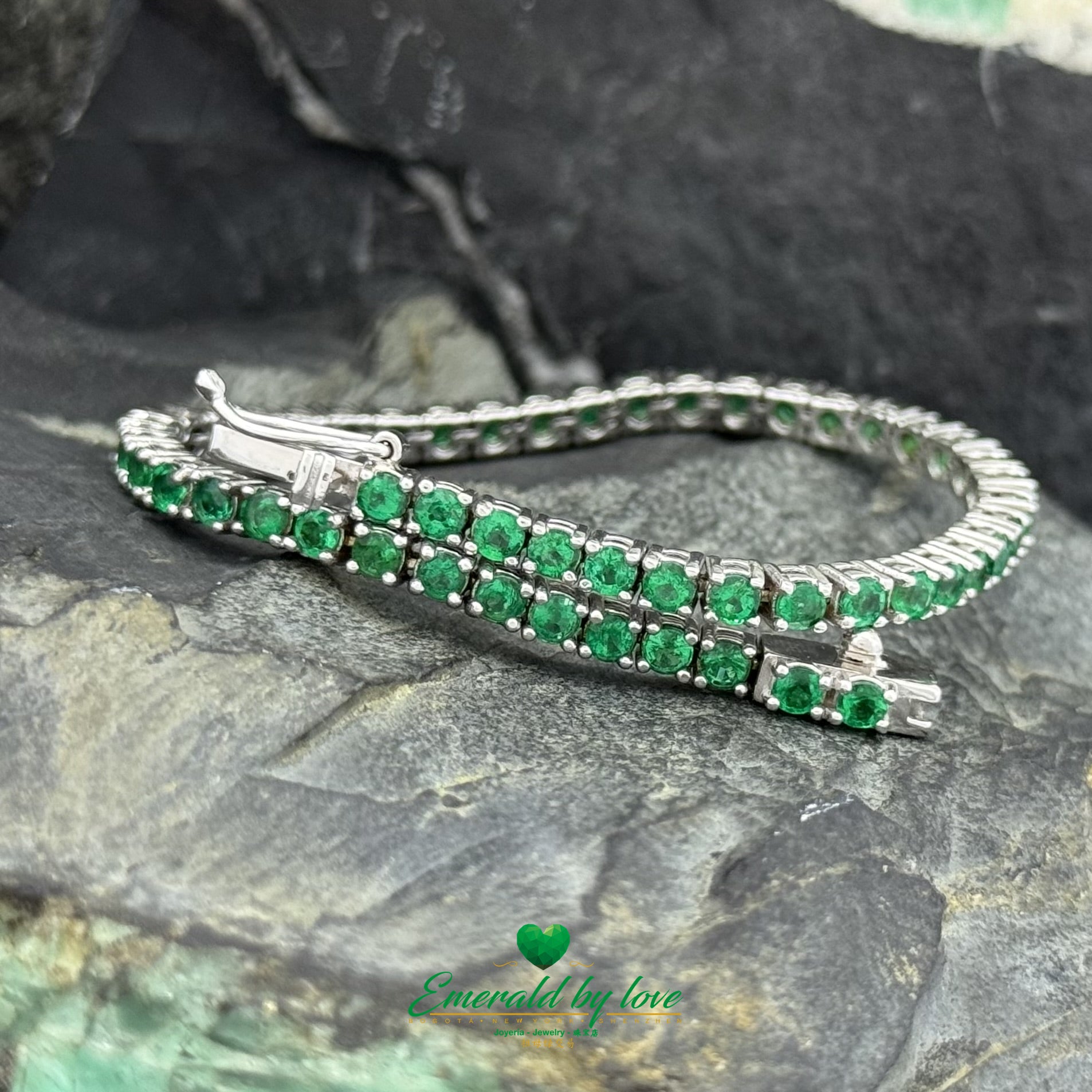 18K White Gold Bracelet with Premium Round Emeralds and Emerald-Set Safety Clasp