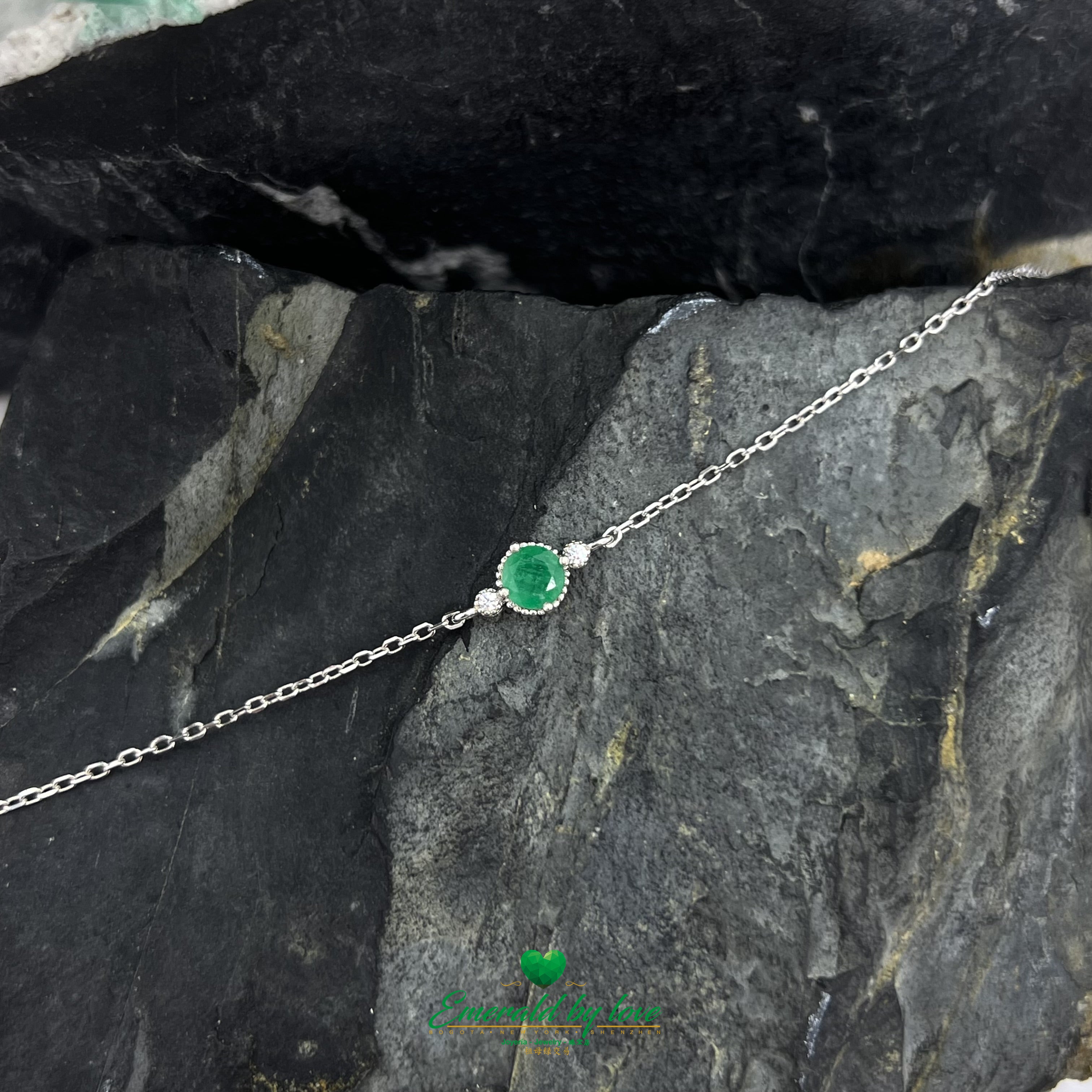 Silver Bracelet with Central Round Emerald and White Zircons