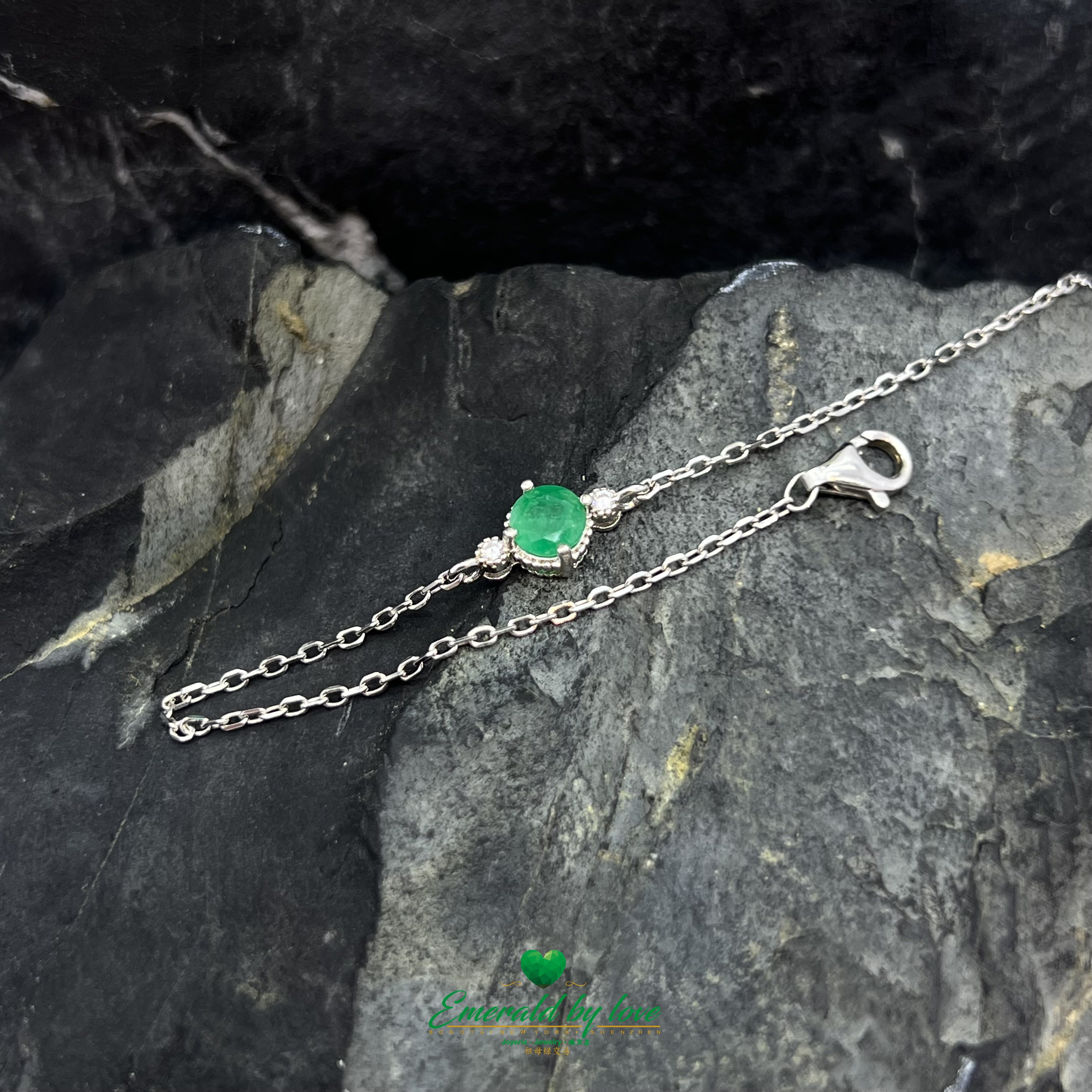 Silver Bracelet with Central Round Emerald and White Zircons