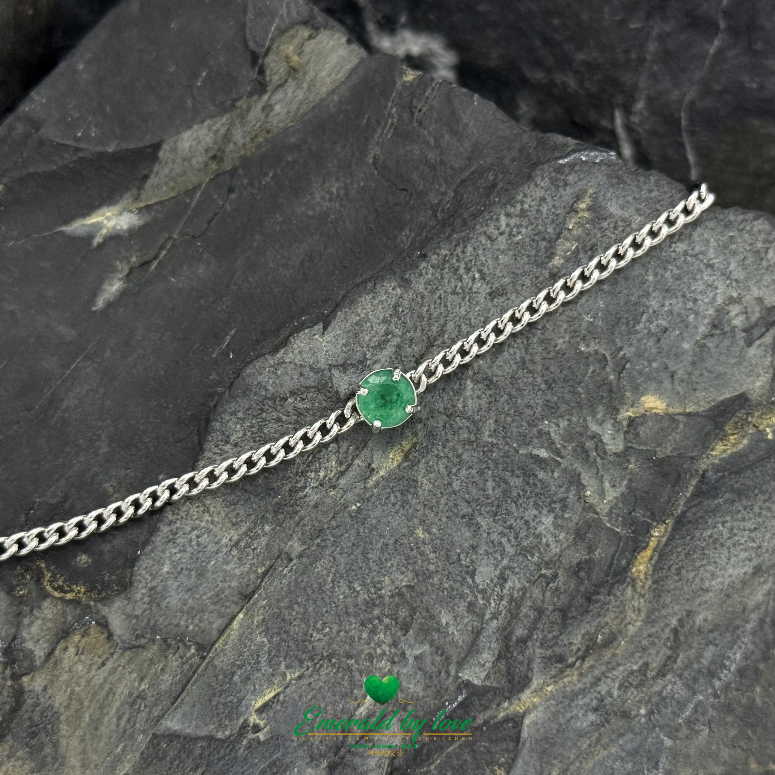 Round Colombian Emerald Bracelet with 4-Prong Setting on Bold Chain