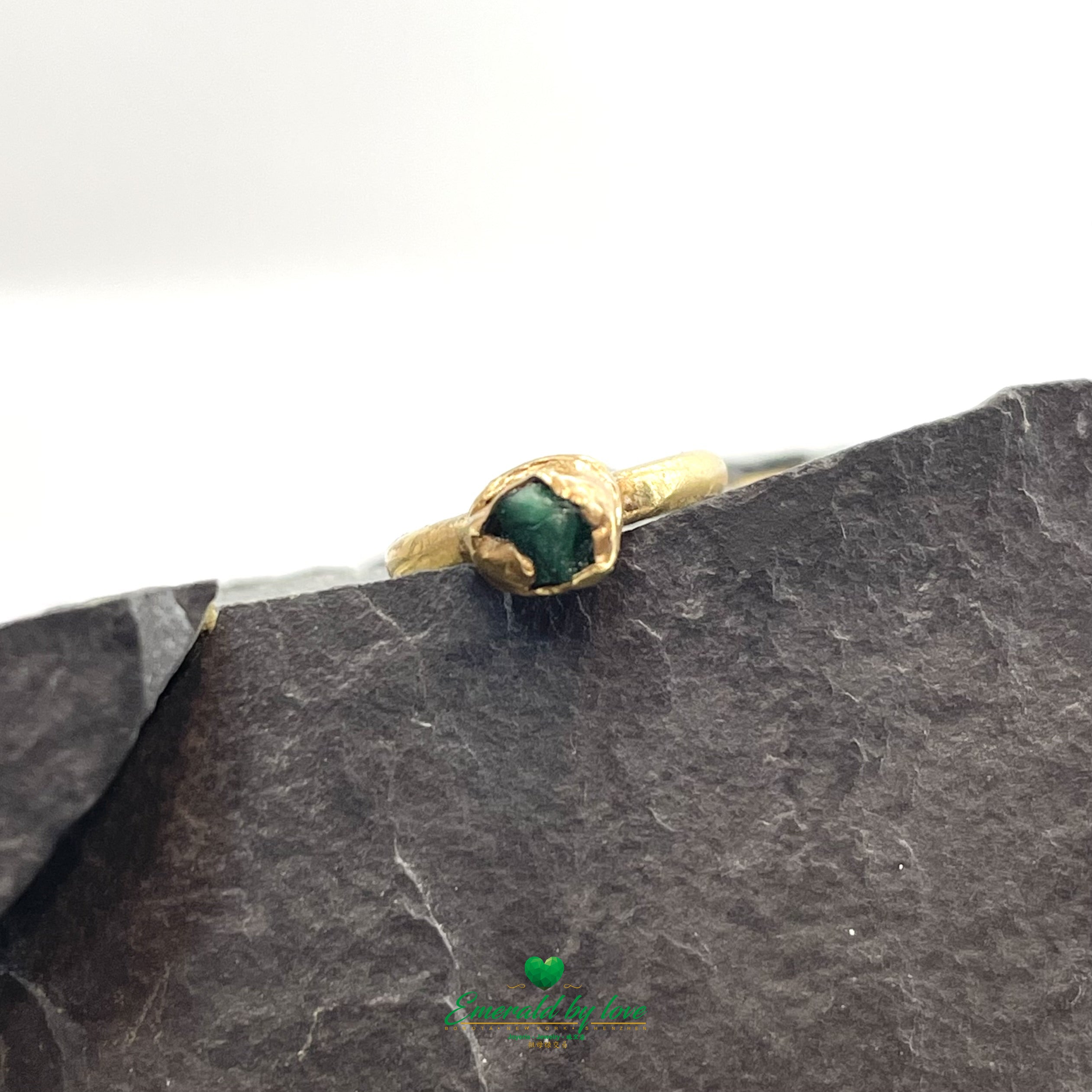 Chic Ear Cuff with Small Bezel-Set Rough-Cut Emerald