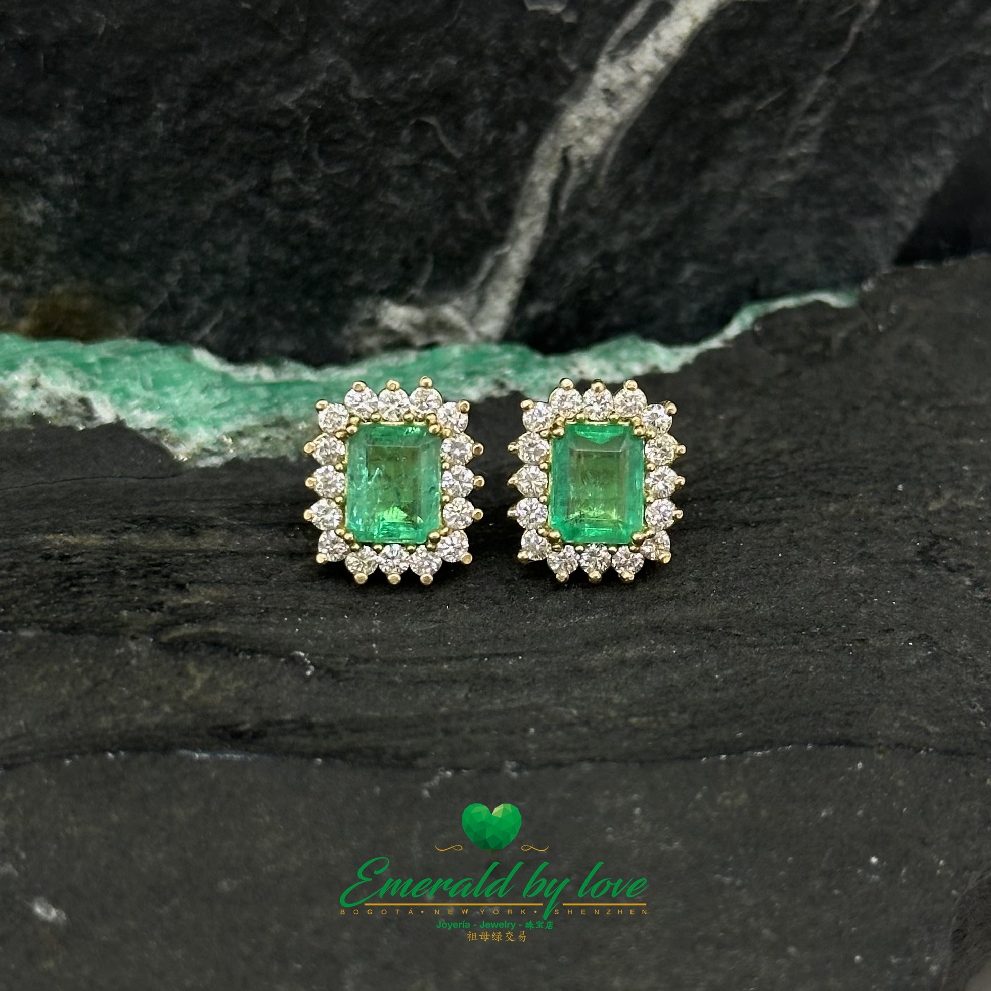 Aretes de Esmeralda colombiana talla marquesa y diamantes: Exquisitos cristales rectangulares