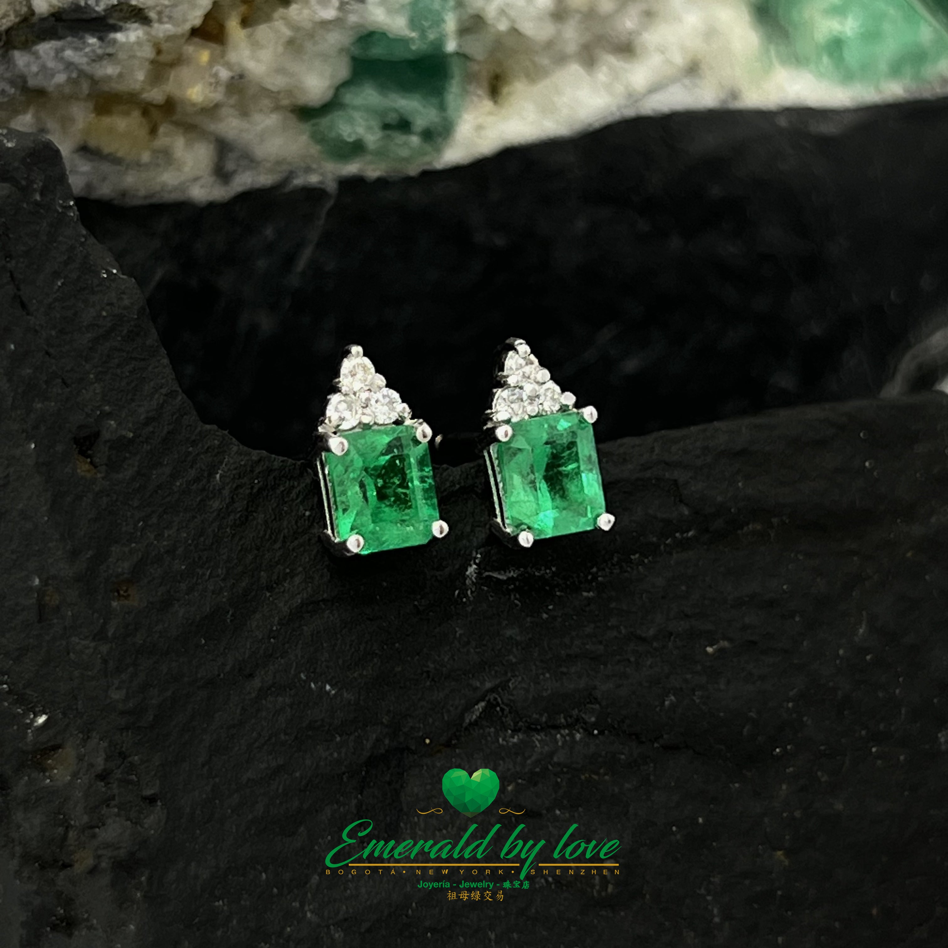 Crown-inspired Emerald and Diamond Earrings: Regal Elegance