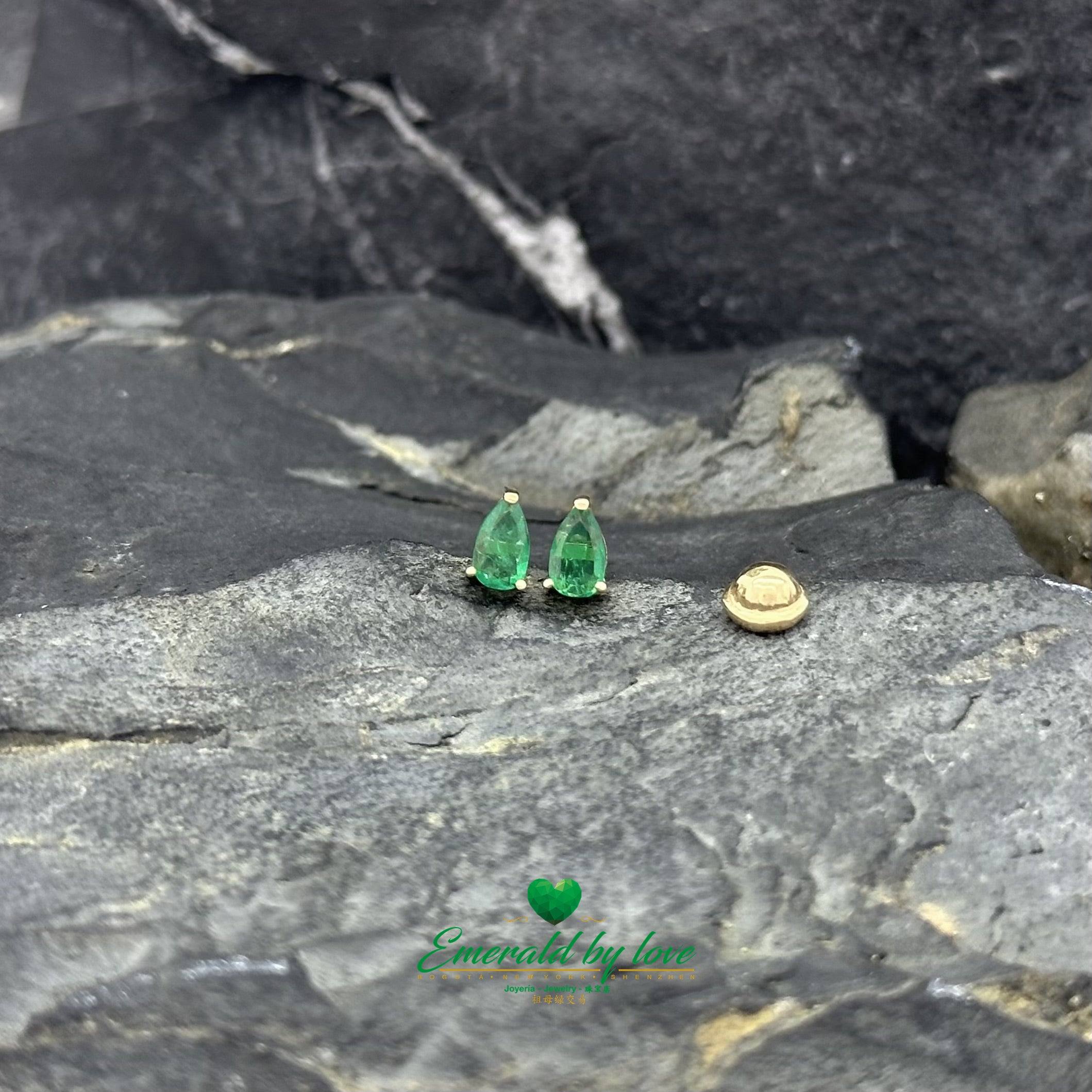 Yellow Gold Studs with Teardrop Emeralds in Three Prongs