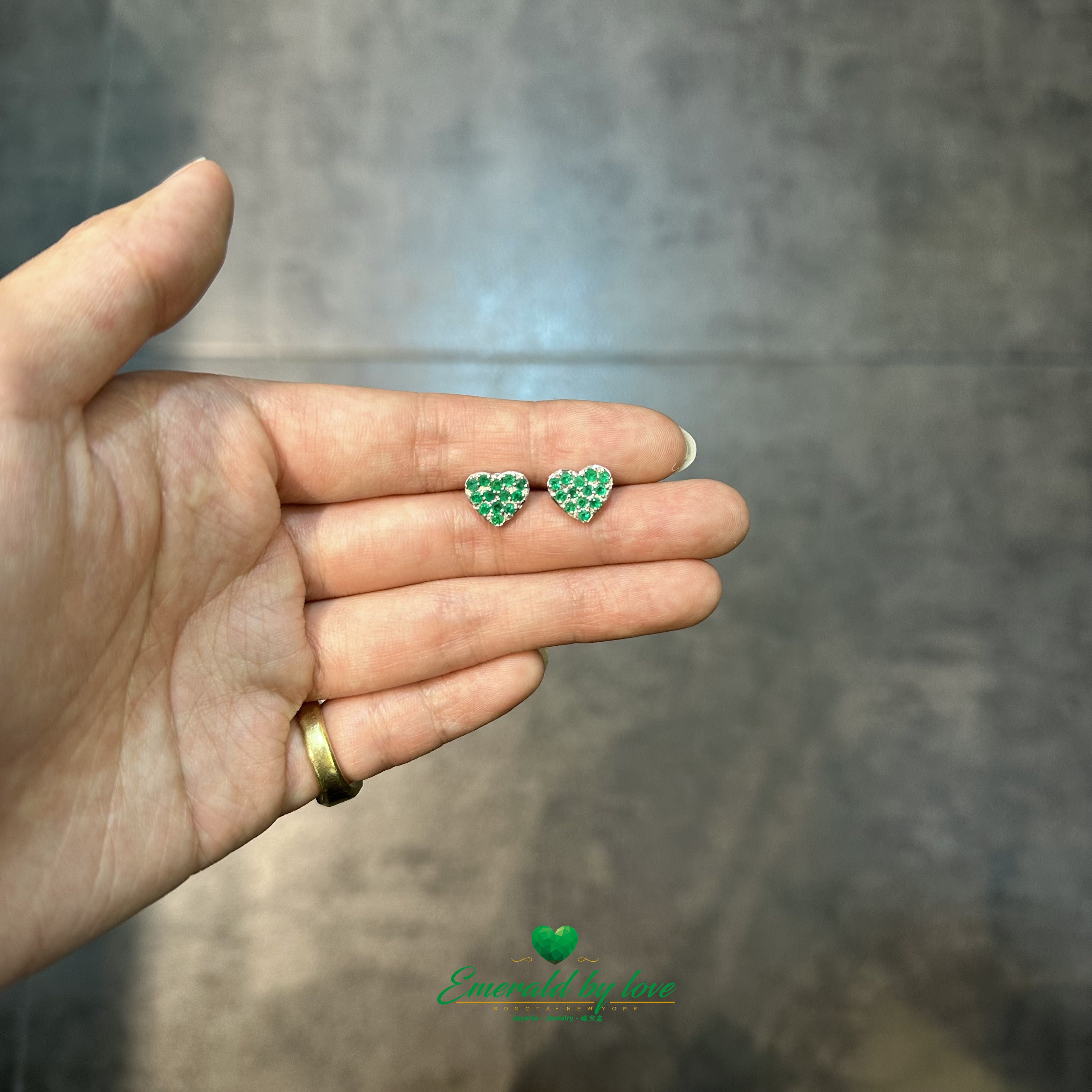 Divine Heart-Shaped Earrings in 18K White Gold with 0.6 tcw Round Emeralds