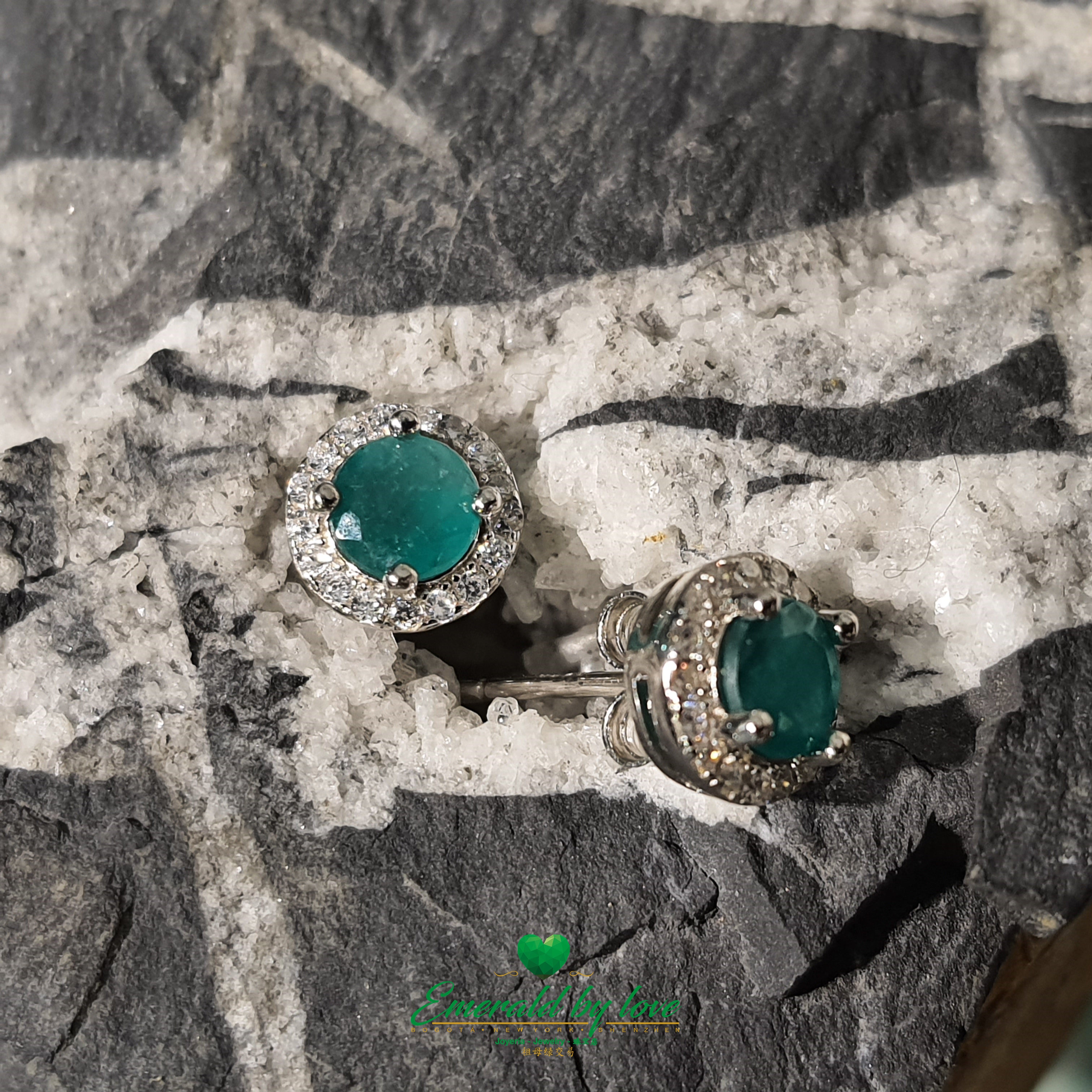 Elegant Round Sterling Silver Earrings with Central Emerald of Exceptional Color and Size