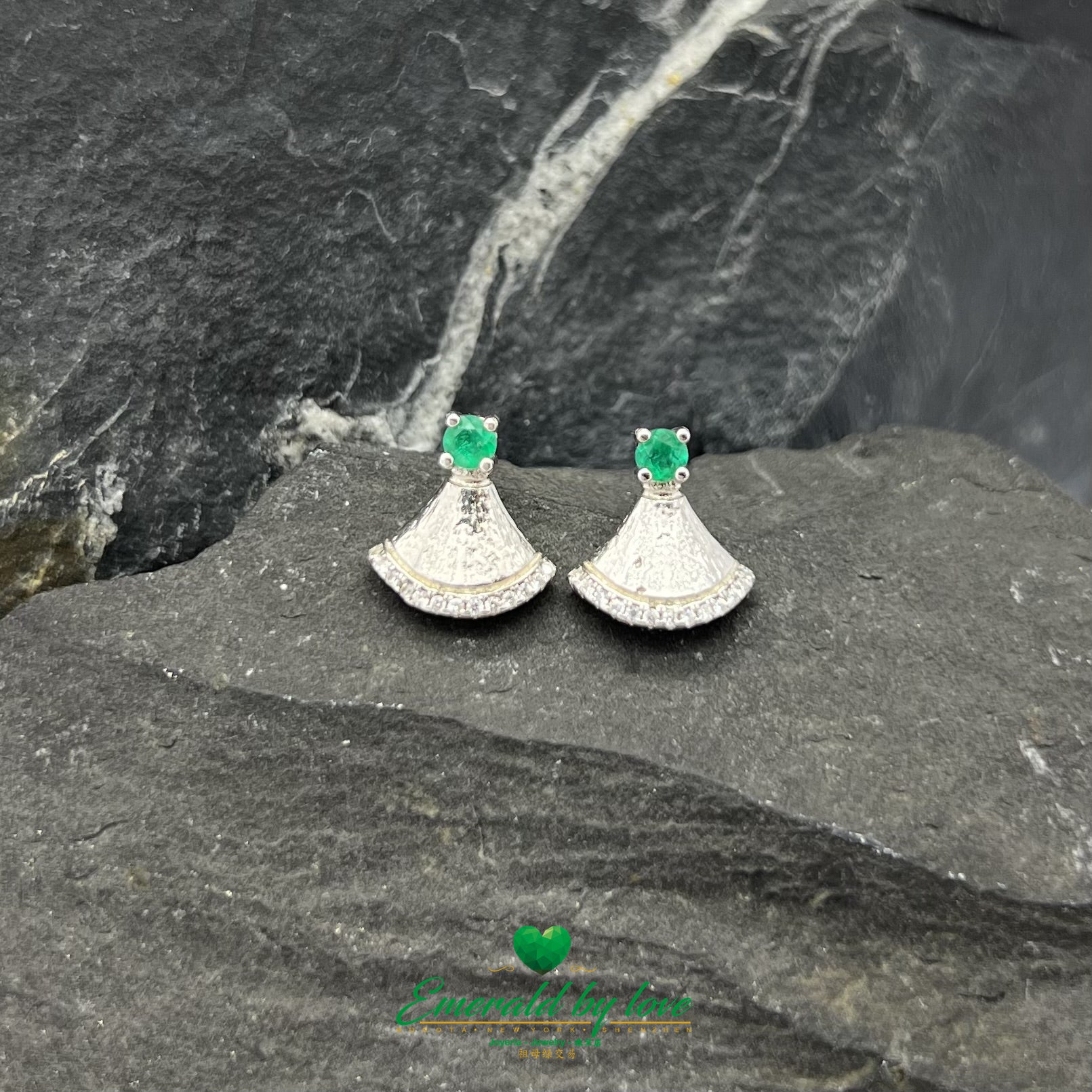 Bell-Shaped Sterling Silver Earrings with Round Emeralds