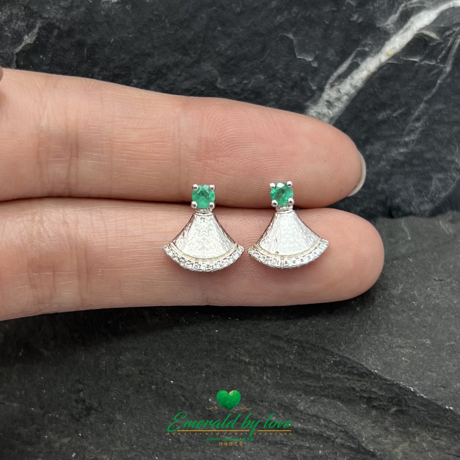 Bell-Shaped Sterling Silver Earrings with Round Emeralds