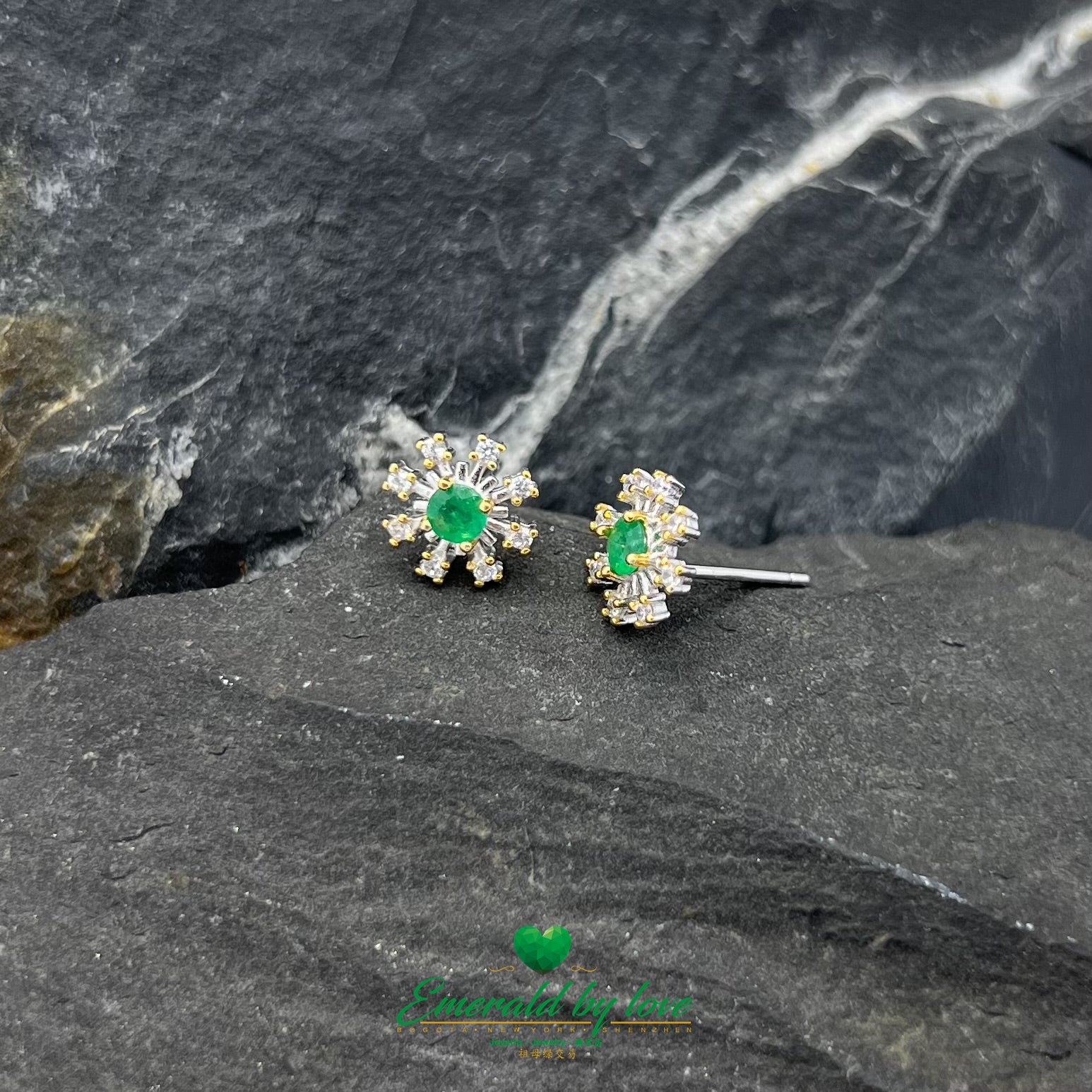 Sterling Silver Eight-Point Earrings with Central Round Emerald and Gold-Plated Prongs