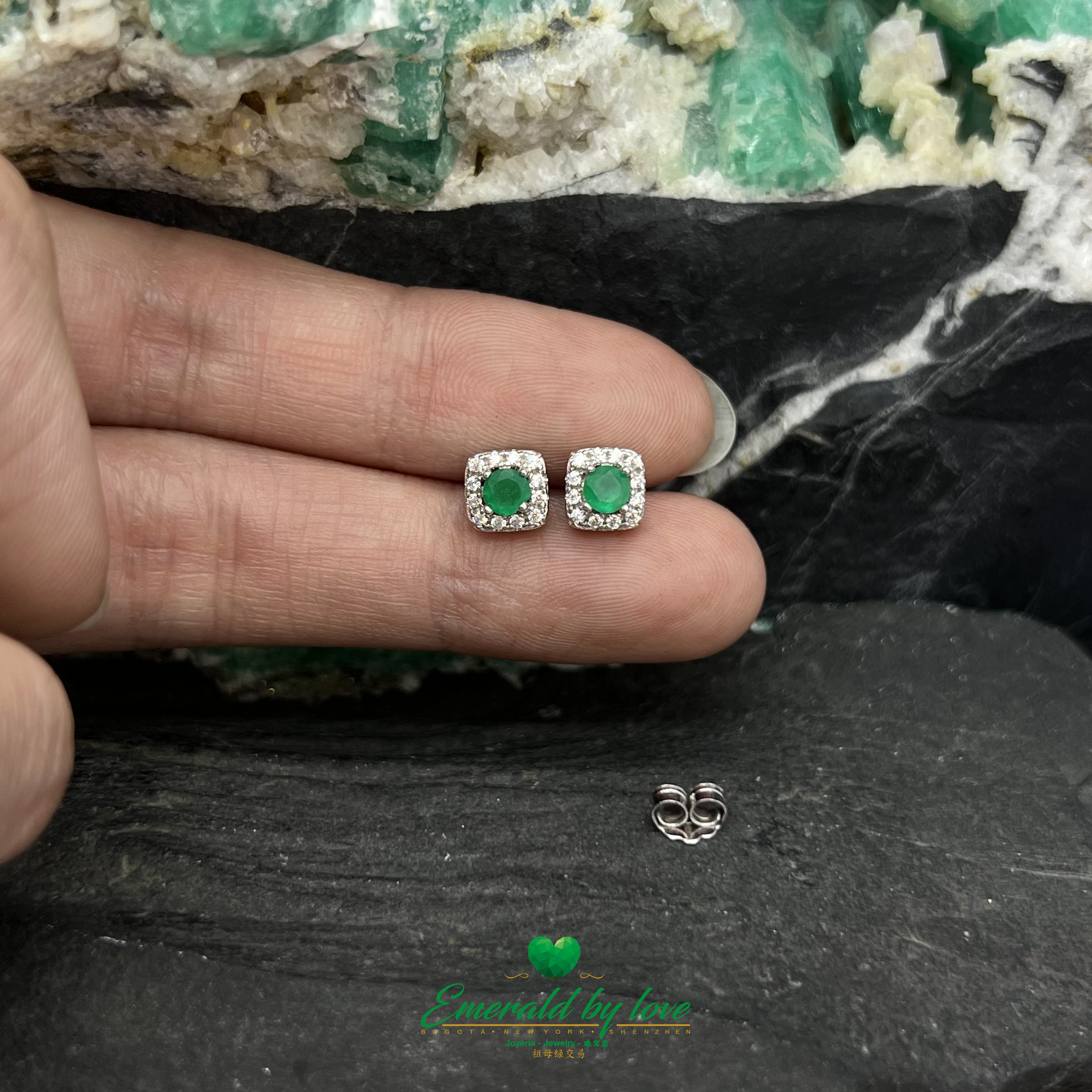 Chic Square Silver Earrings with Central Round Colombian Emerald and Zirconia Halo