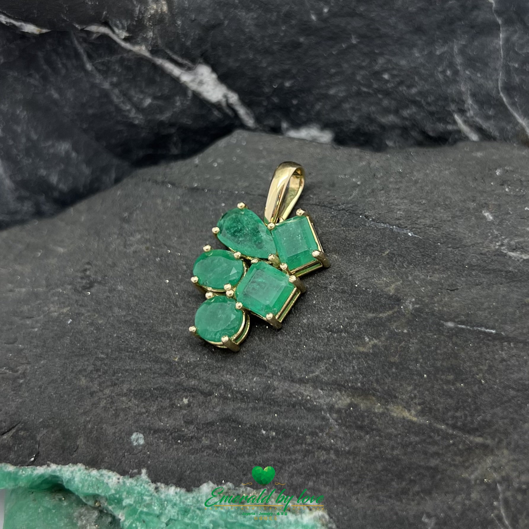 18k Yellow Gold Pendant with Multishaped 4.5 ct Emeralds