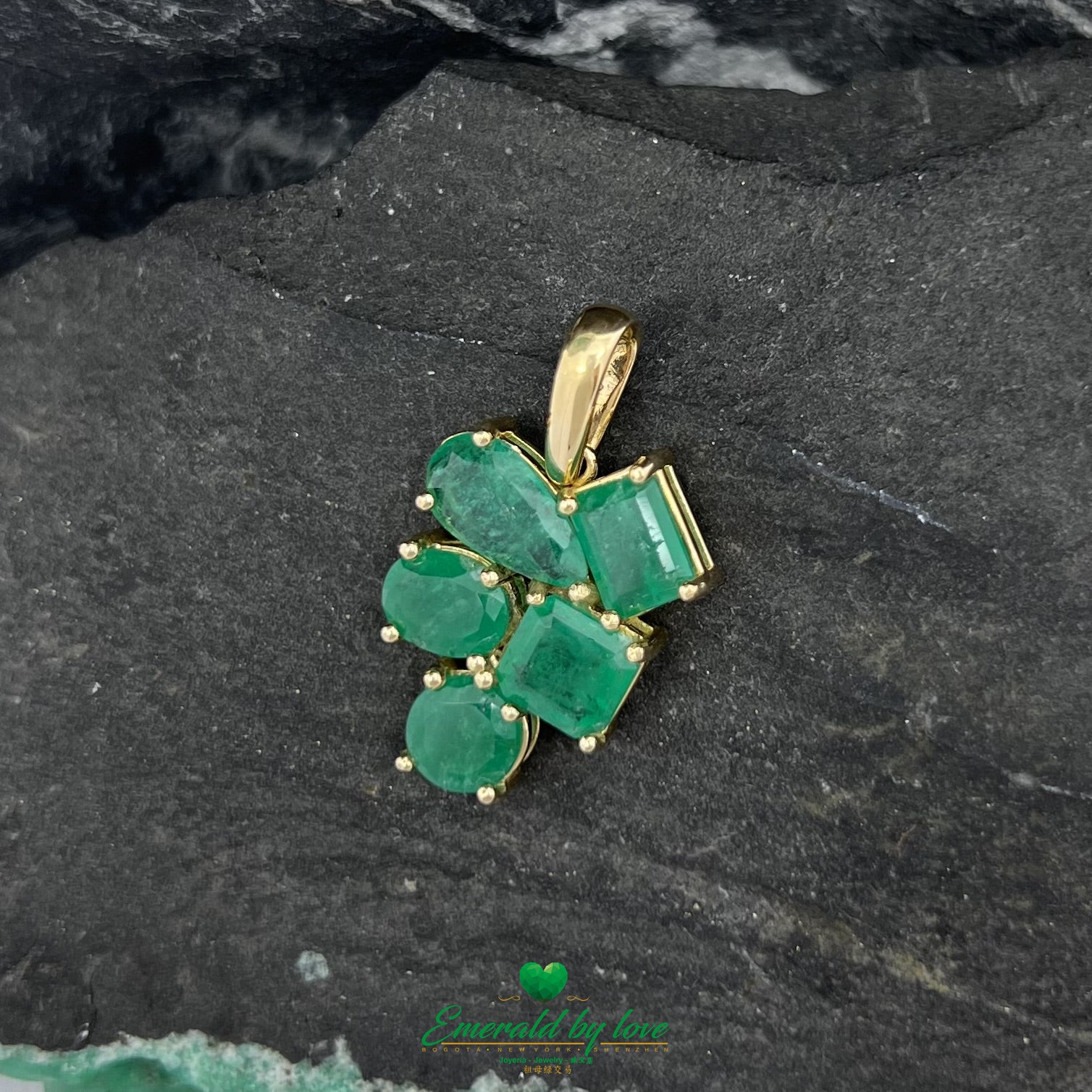 18k Yellow Gold Pendant with Multishaped 4.5 ct Emeralds