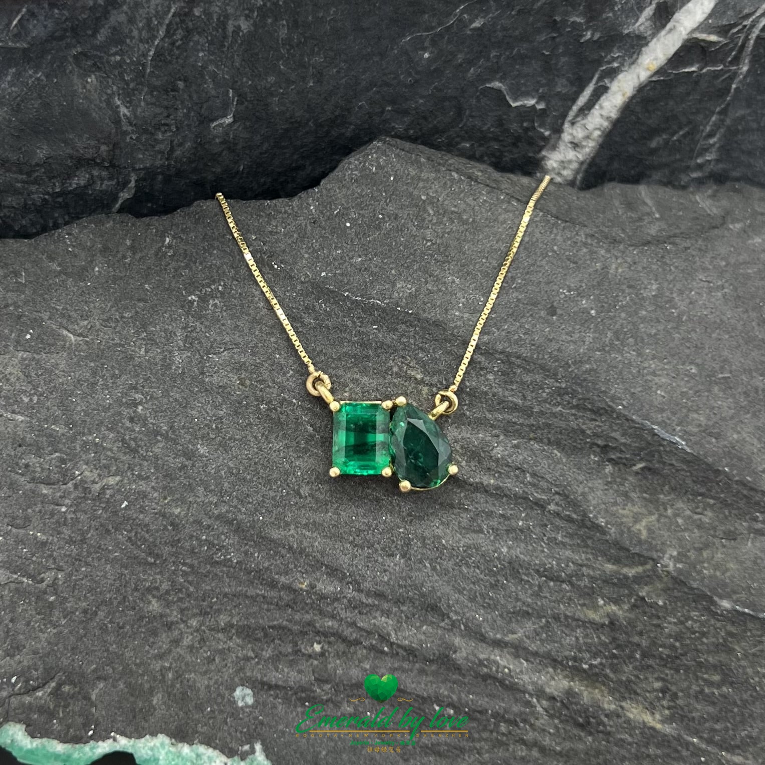 Exquisite 18k Yellow Gold Pear and Square Emerald Pendant