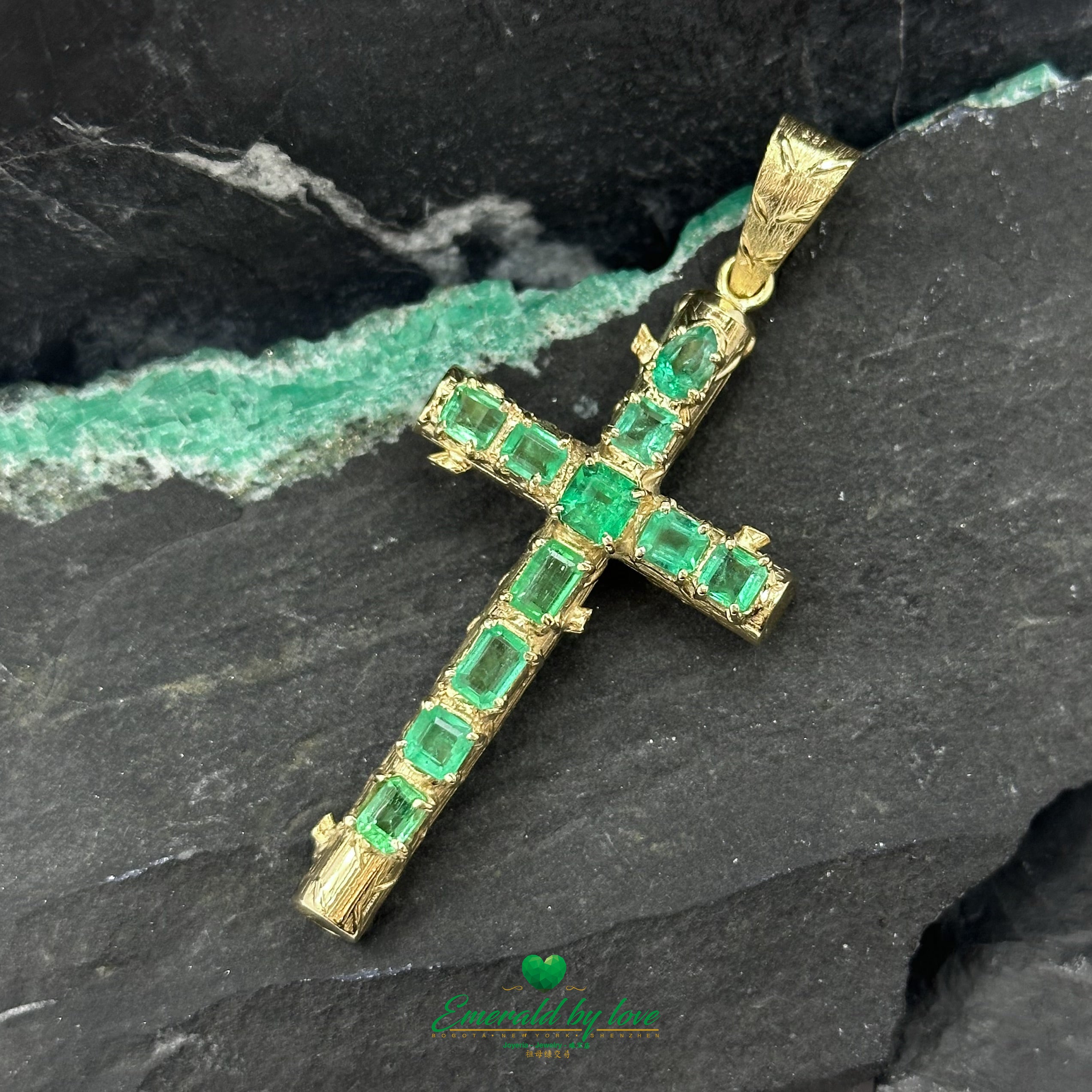 Elegance in a Yellow Gold Cross with Colombian Emeralds