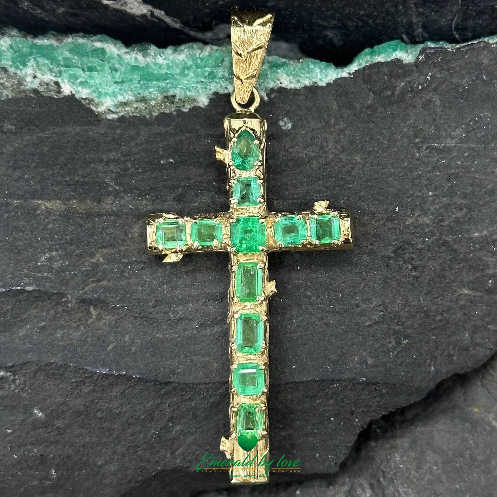 Elegance in a Yellow Gold Cross with Colombian Emeralds