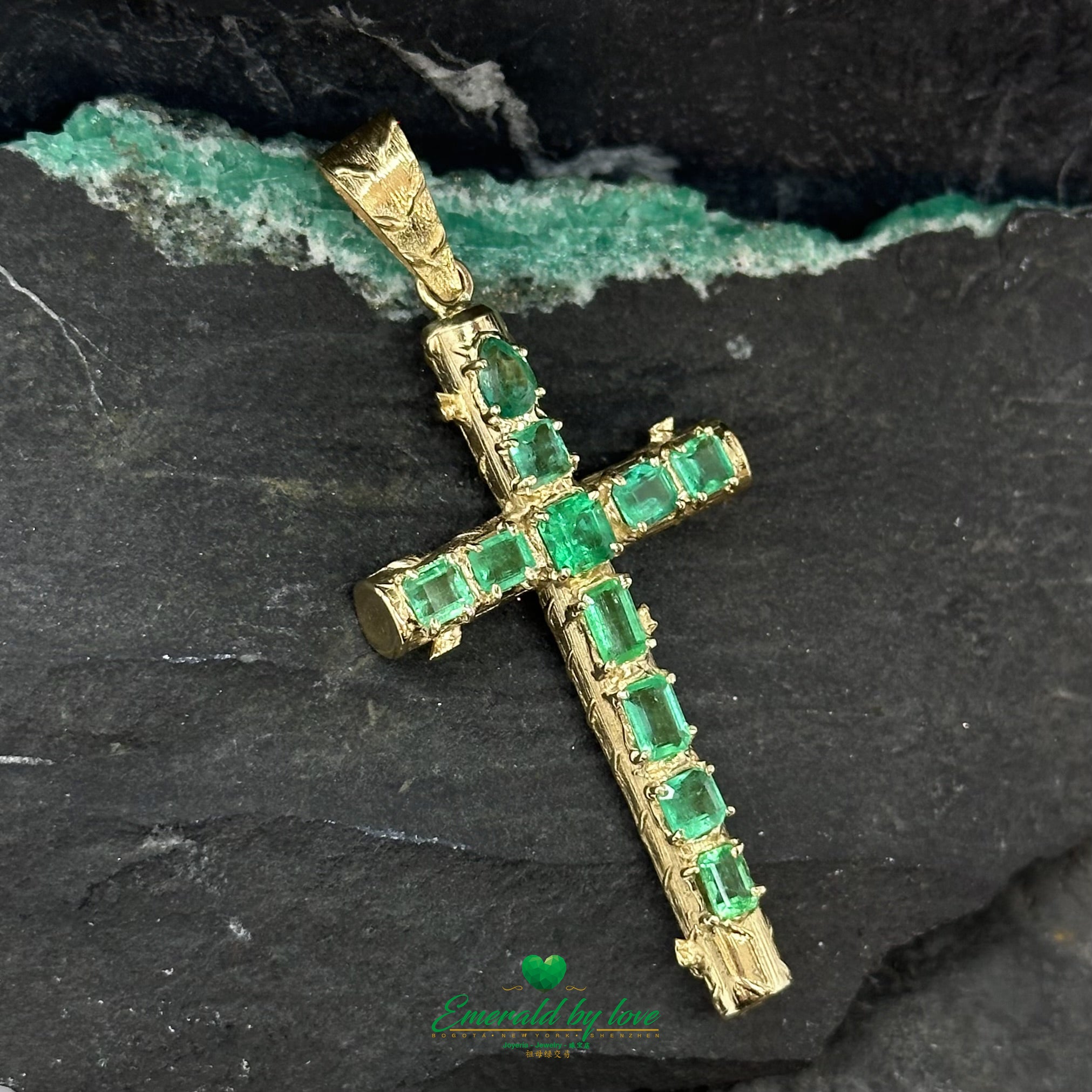 Elegance in a Yellow Gold Cross with Colombian Emeralds